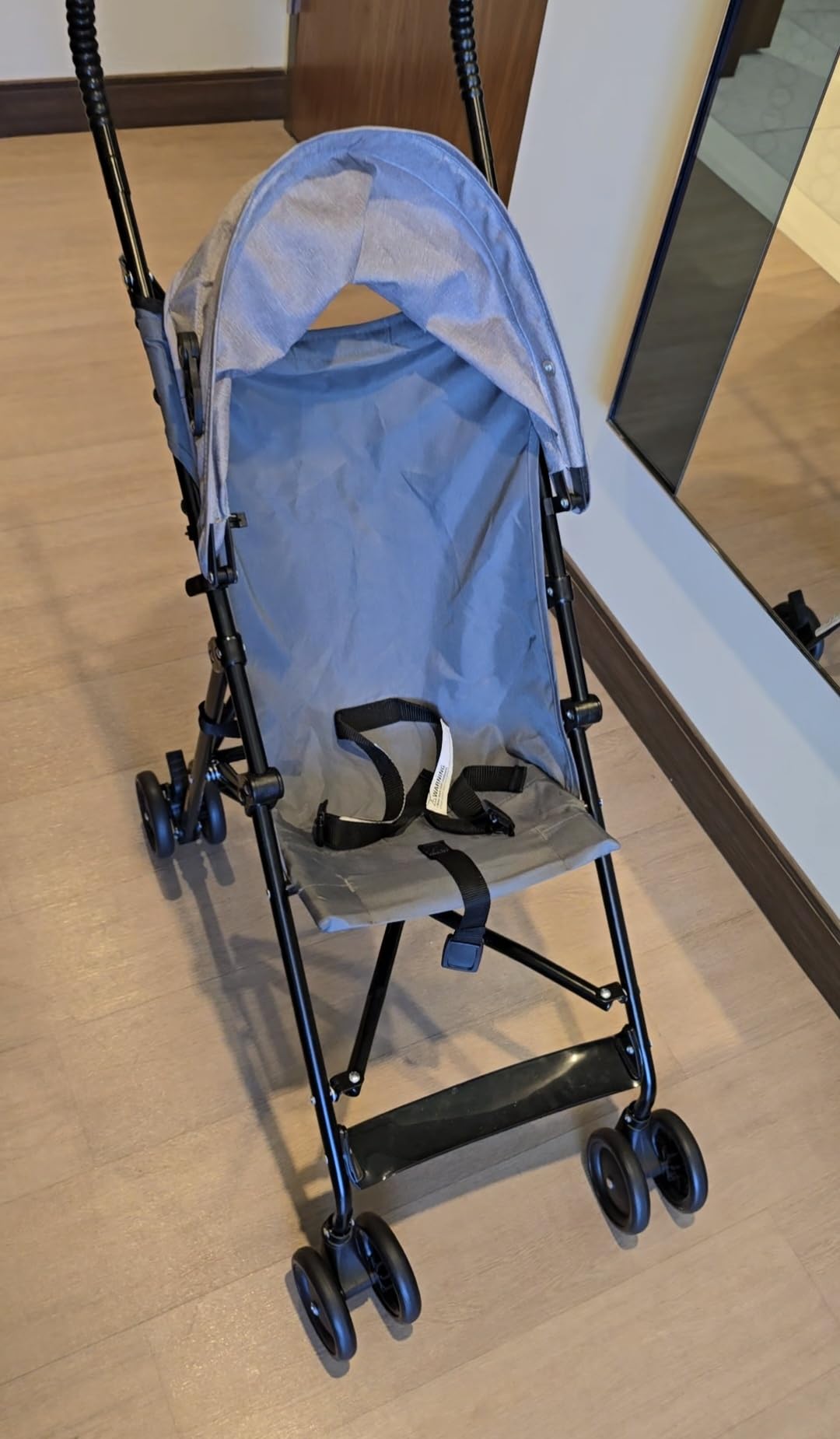 Dream On Me Aero Travel Umbrella Stroller, 1-Hand Fold, Lightweight, Black | 3 Point Safety Harness, Dual Brakes, Adjustable Removable Canopy, Sturdy Steel Frame, Compact, For Toddlers 6-36 months customer photo 2
