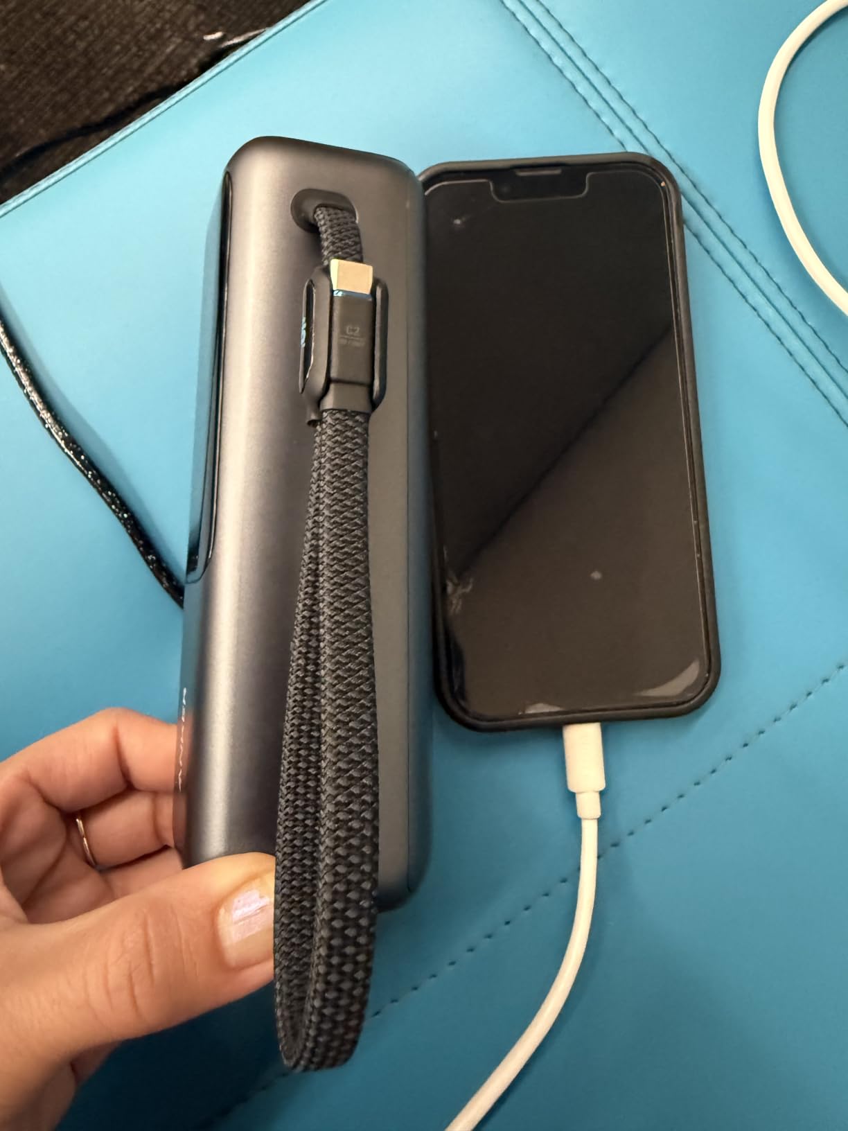 Anker Laptop Power Bank, 25,000mAh Travel Essential with 165W Total Output customer photo 1