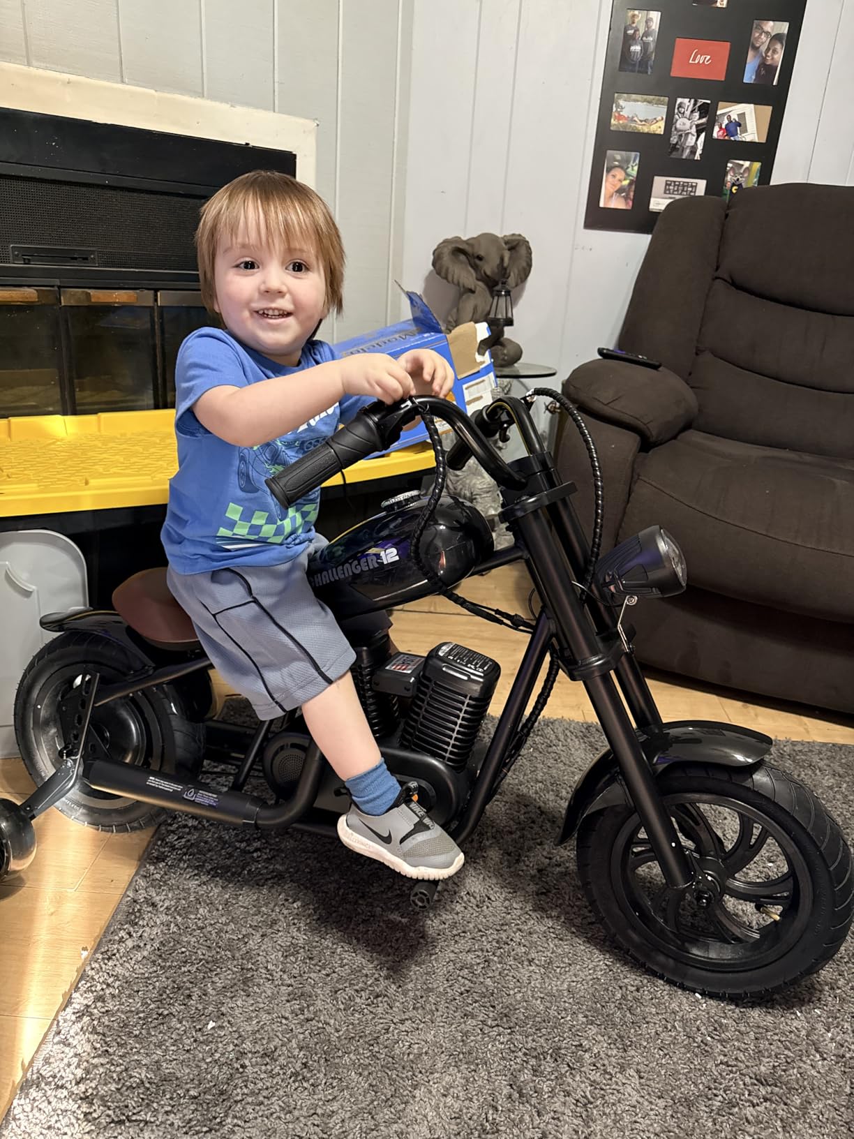 Hyper GoGo Electric Dirt Bike for Kids, [Ideal Gift] Electric Motorcycle with Ambient Light, Music Player, Simulated Fog Emission, Up to 10MPH & 60 Minutes Continuous Ride(Radiant Black) customer photo 2