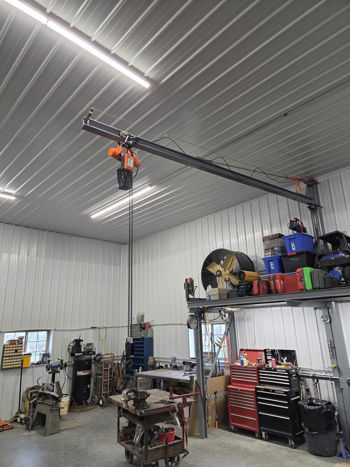 VEVOR Electric Chain Hoist, 2200 lbs Load Capacity, 10 ft Lifting Height, 120V Single Phase Overhead Crane with Chain, 10 ft Wired Remote Control for Garage, Shop, Hotel, and Home customer photo 2