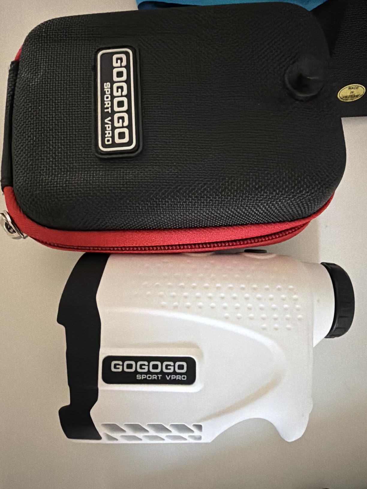 Gogogo Sport Vpro Magnetic Golf Rangefinder with Slope Switch, Red OLED customer photo 2