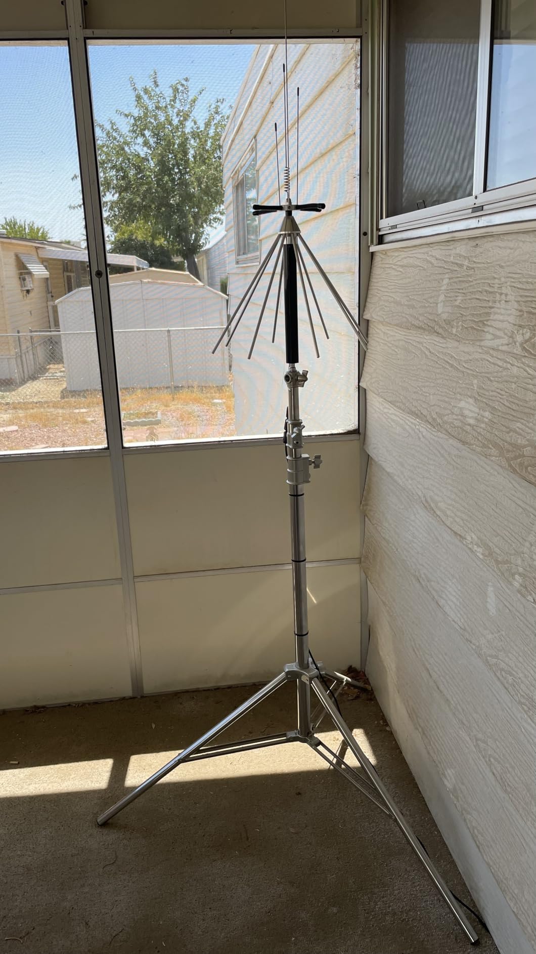 9.2 FT Stainless Steel Photography Stand, Heavy Duty Tripod With 1/4