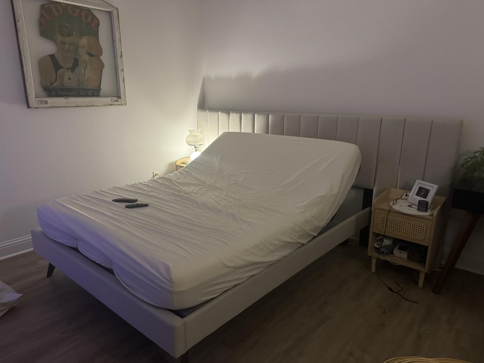 Queen Adjustable Bed Frame with Massage, Wireless Remote, Head Foot Incline, USB, Underbed Light - Heavy Duty Platform, Zero Gravity Bedframe customer photo 2