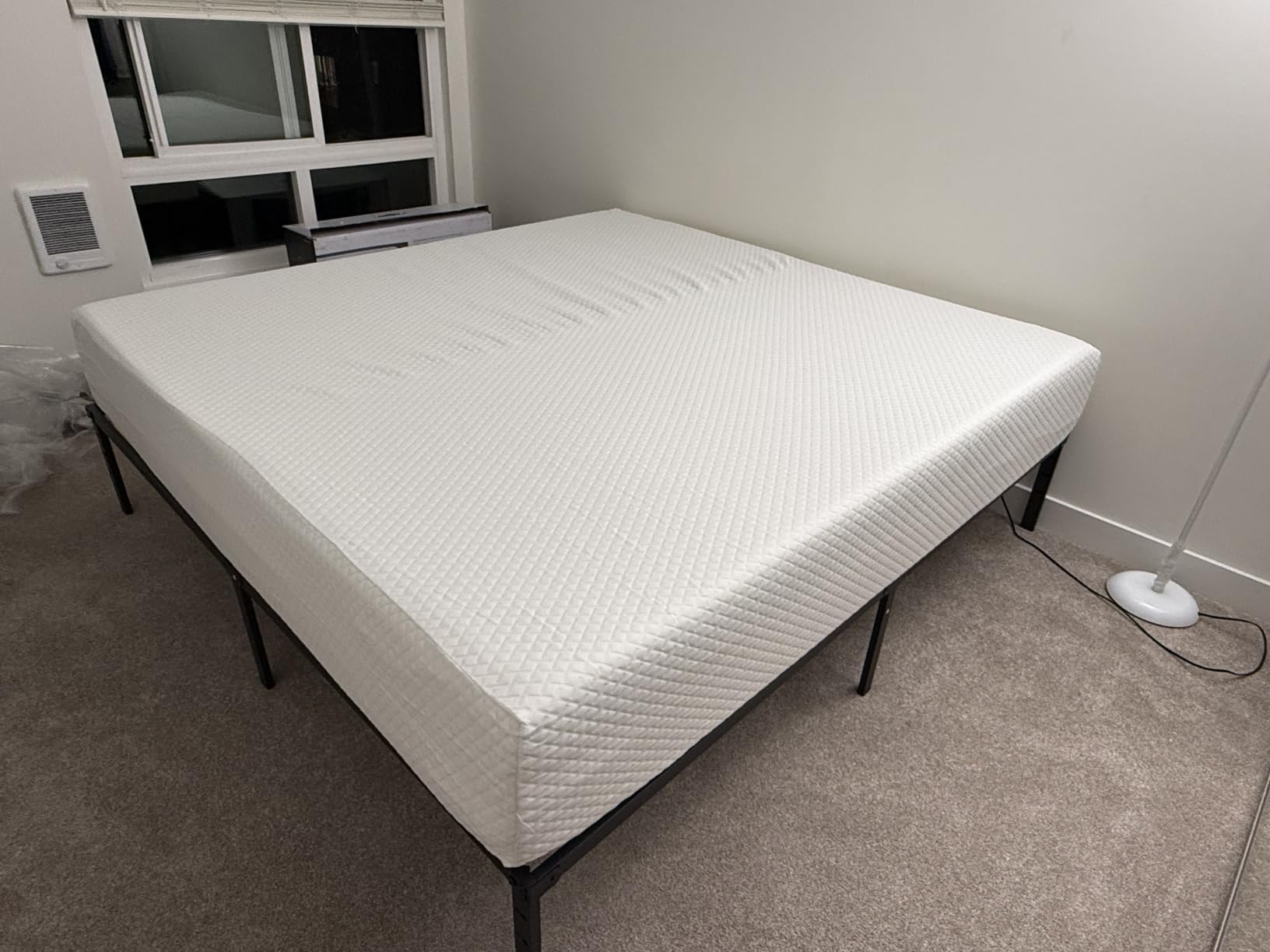 EGOHOME Full Size Memory Foam Mattress 5 Inch, Green Tea, Bed in A Box | Relieve Pressure with Medium Firm Support, Cooling Green Tea Gel, CertiPUR-US Certified, Fiberglass Free, 75'' x 54'', White customer photo 1