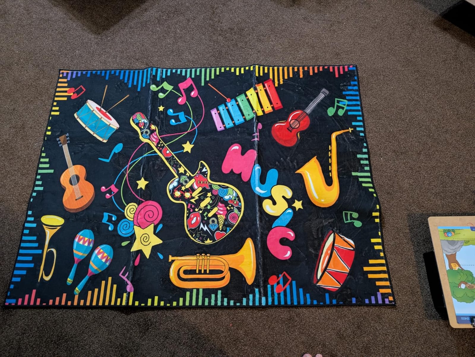 Musical Notes Musical Elements Printed Area Rug, 3x4ft, Guitar Drum Music Keyboard Classroom Playmat for Preschool, Durable Low Pile Fade Resistant Reduce Noise Rugs for Hallway Indoor customer photo 1