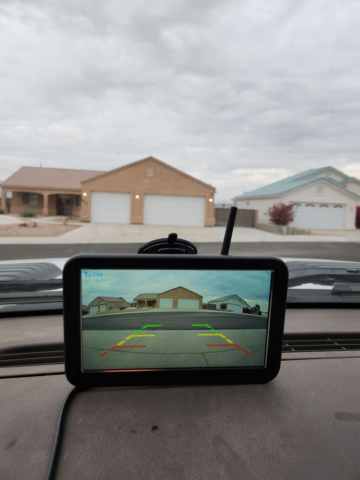 HD 1080P 7 Inch Wireless Backup Camera for Truck: 15-Min Easy to Install customer photo 1