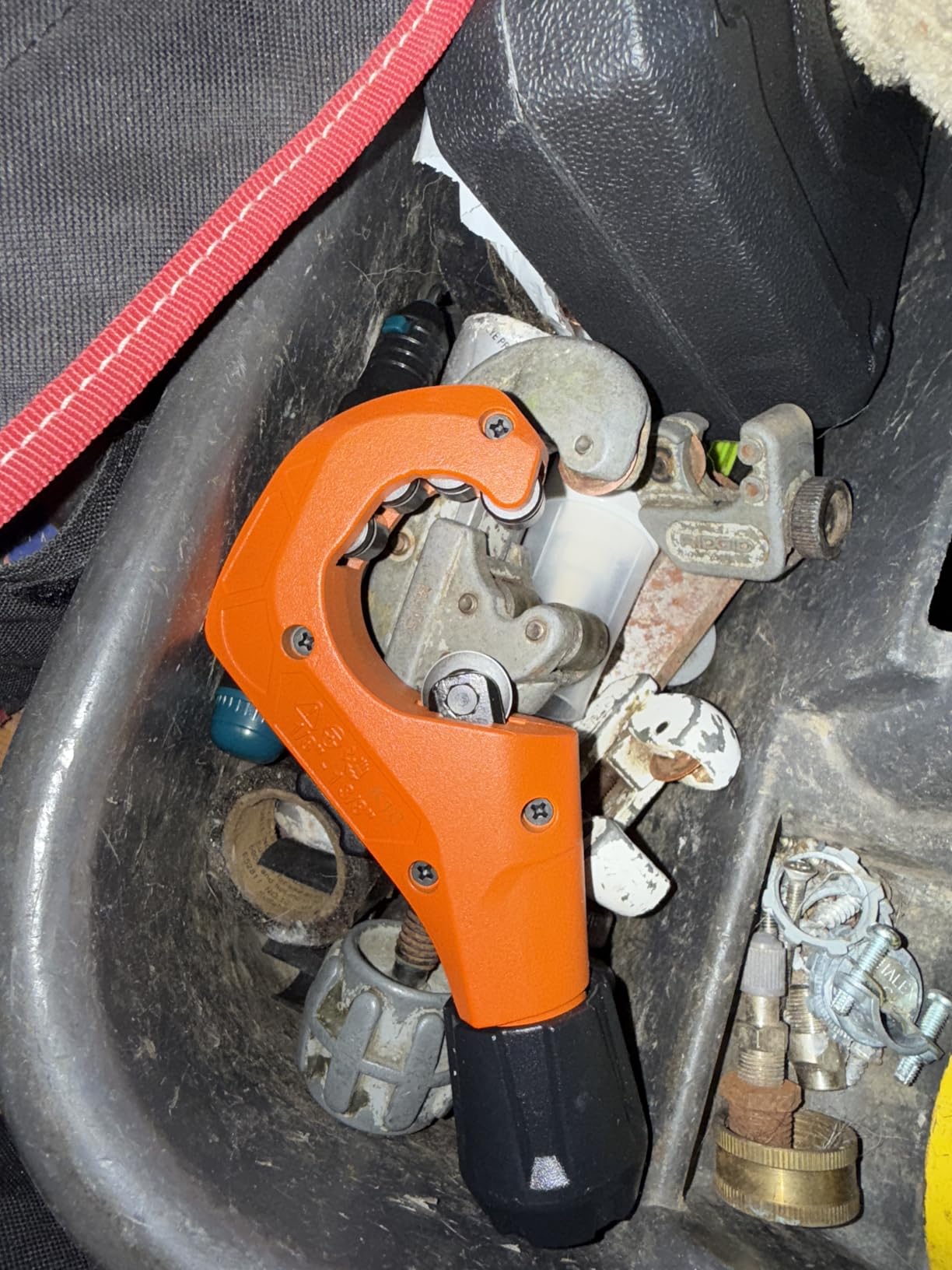 Klein Tools 50046 Constant Swing Tubing Cutter for Copper and Aluminum, 1/8 to 1 3/8-Inch O.D. customer photo 2