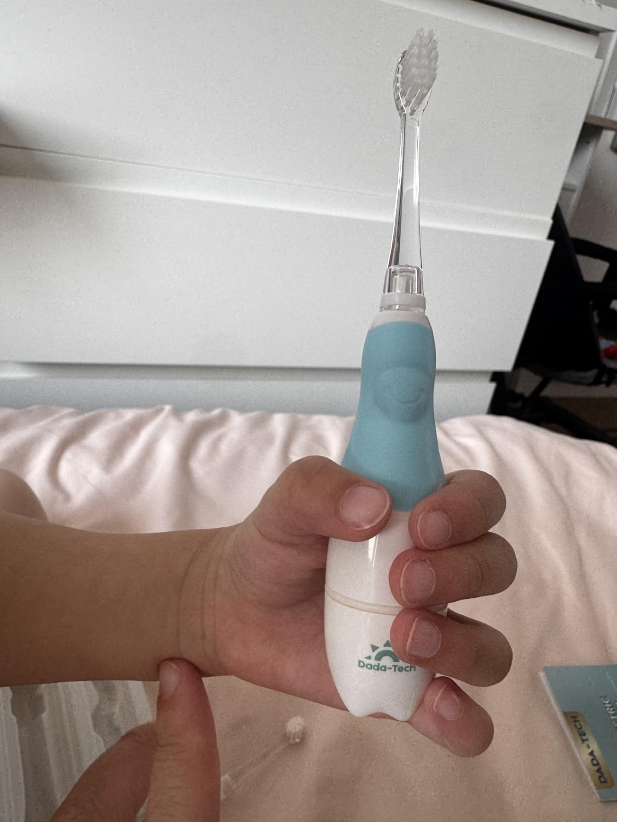 Toddler Electric Toothbrush Kids Age 1-2-3 Years Old, Baby Electric Toothbrush with LED Light 2 Minutes Timer 4 Vibrating Heads for Infants Toothbrush 6 to 12 Months and Up (Pink Penguin‌‌) customer photo 1
