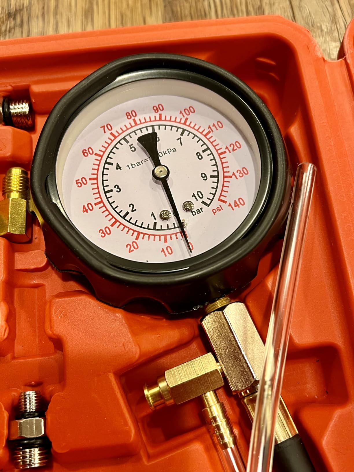 0-140PSI Fuel Pressure Tester Kit, Fuel Injector Injection Pump Pressure Gauge, Fuel Pump Pressure Tester Diagnostic Tool for Gasoline Cars, Trucks, Motorcycles and RVs customer photo 1