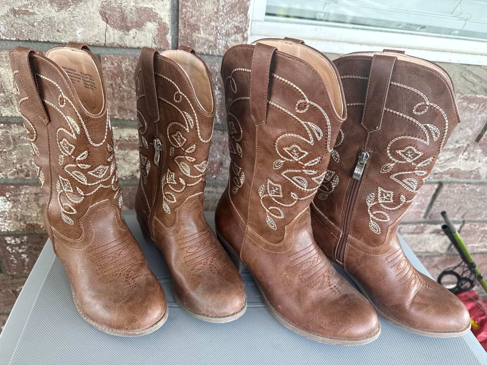LAURMOSA Cowgirl Boots for Girls Mid Calf Youth Girl Cowboy Western Boots Pointed Toe Embroidered for Horse Riding Country Party Toddler Little Big Kids customer photo 2