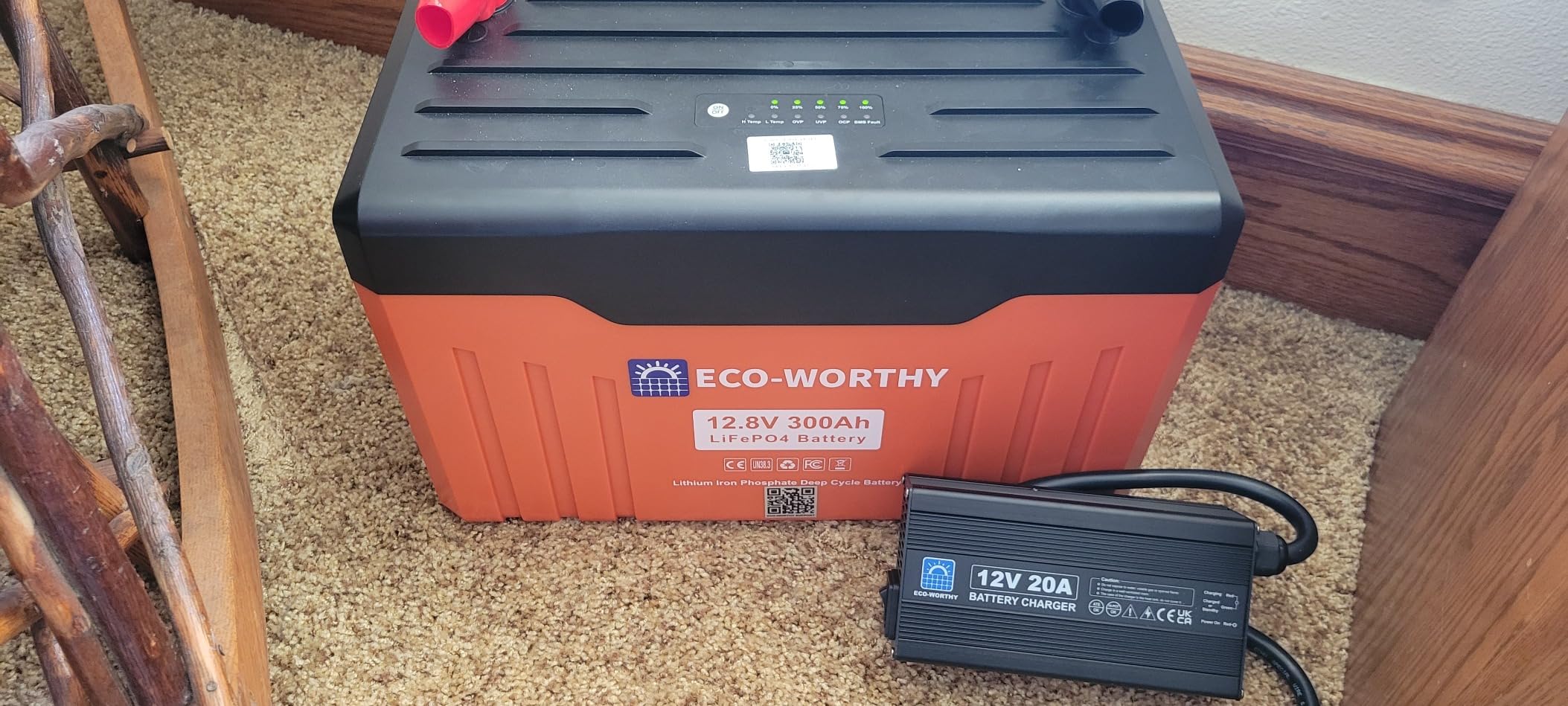 ECO-WORTHY 12V 314AH LiFePO4 Lithium Battery Bluetooth with SOC LEDs, Low Temp Protection, 4019WH, 200A BMS Up to 15000 Deep Cycle for Off-Grid, RV, Solar Power System, HomeBackup customer photo 2