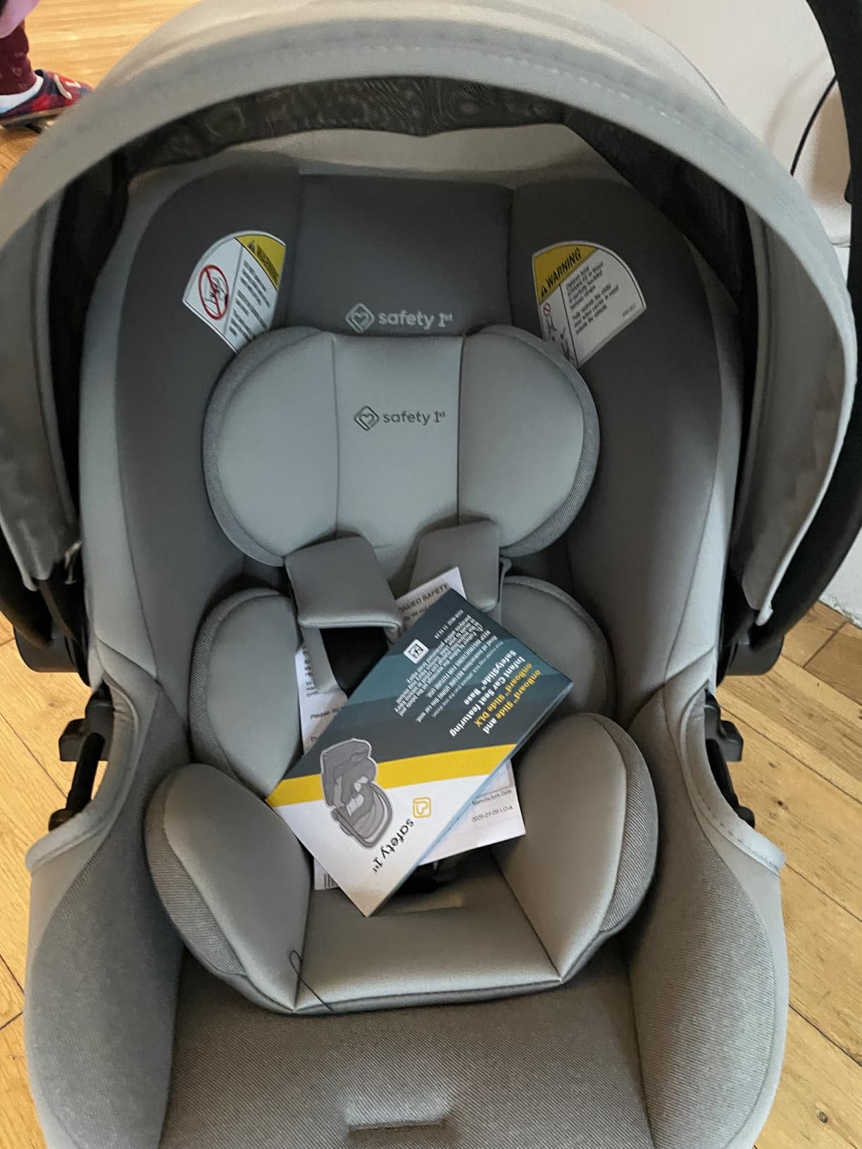 Safety 1st onBoard Slide DLX Infant Car Seat with SafetySlide Base, Easy-Install Rigid Latch, Lightweight Rear-Facing Seat, Newborn Carrier, Extra-Large Canopy, Dusty Green customer photo 2
