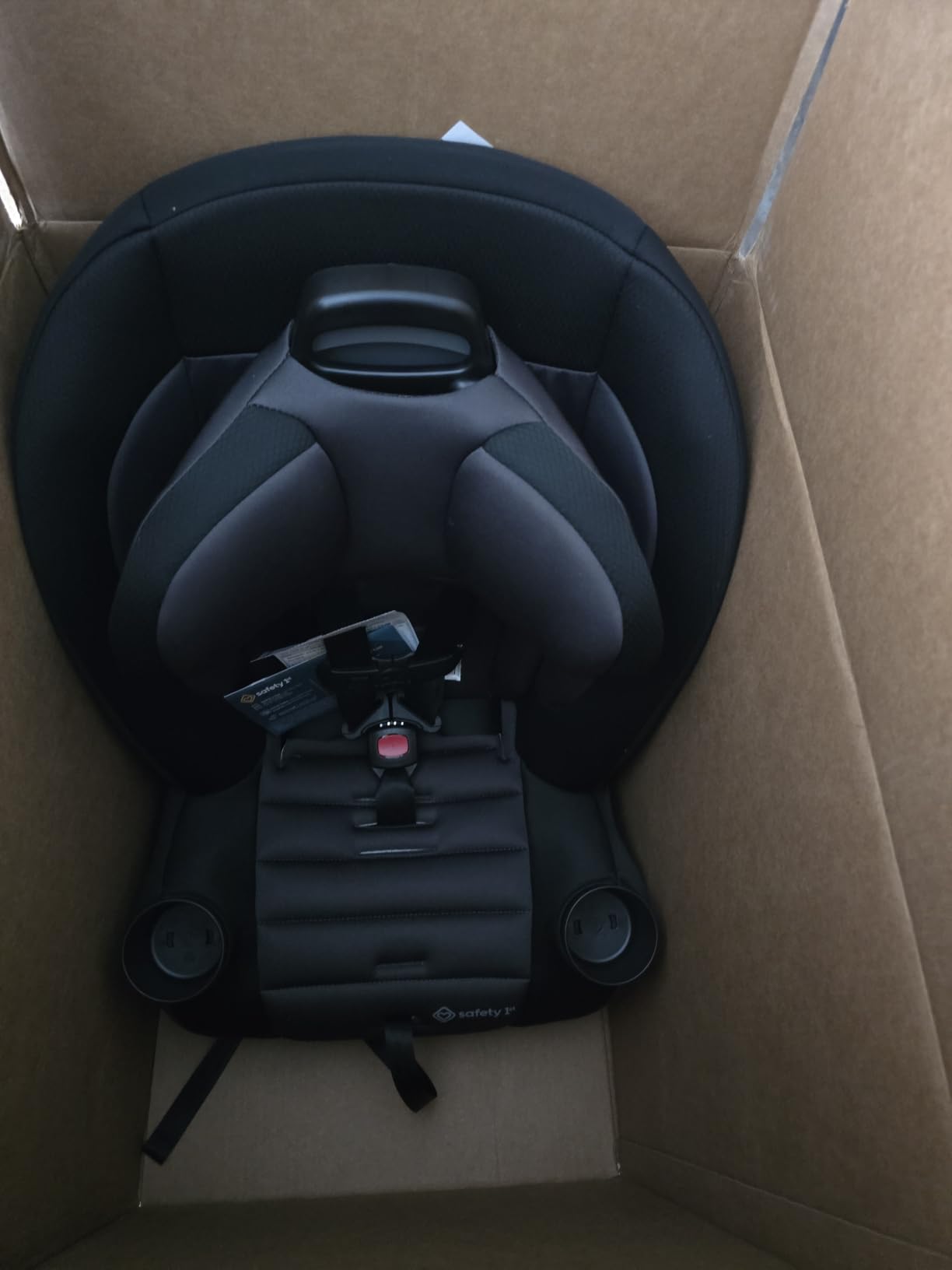 Safety 1st Ellaris 3-in-1 Convertible Car Seat, Slim Fit Design, Rear & Forward-Facing, 5-Position Headrest, Travel-Friendly with Machine-Washable Seat Pad, London Blue customer photo 2