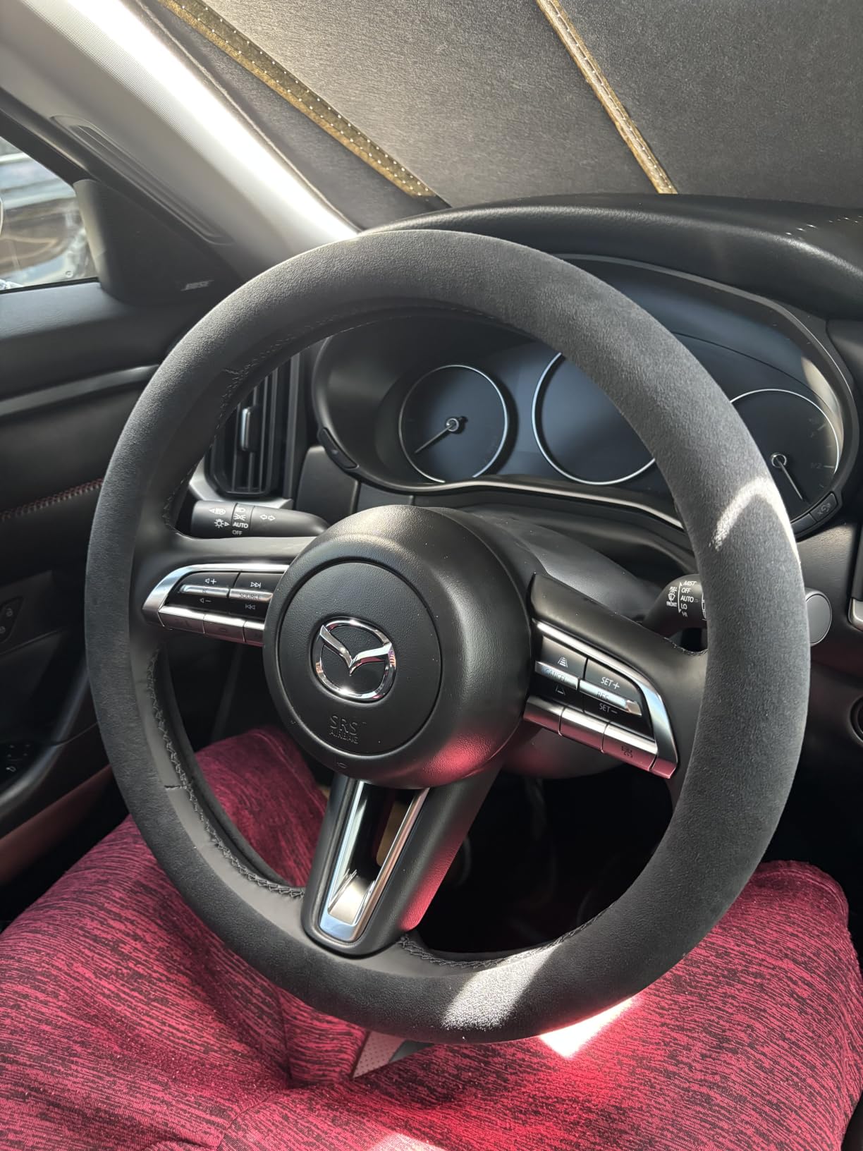 Suede Steering Wheel Cover with Upgraded Silicone Inner Ring, Anti Heat, Breathable, Anti-Slip, Leather Universal 14.5 to 15 inch Steering Wheel Cover (Black, Solid) customer photo 1