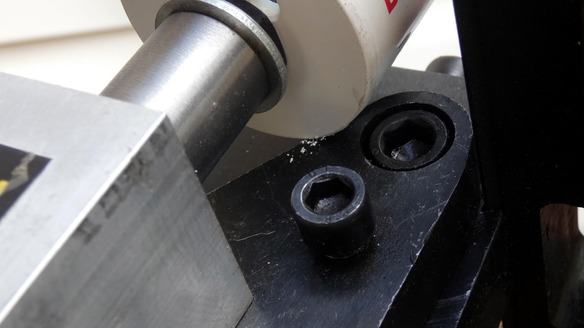 VEVOR Pipe Tube Notcher, 1/2 to 3-inch Tubing Notcher with 0 to 50 degree Adjustable Angle customer photo 1