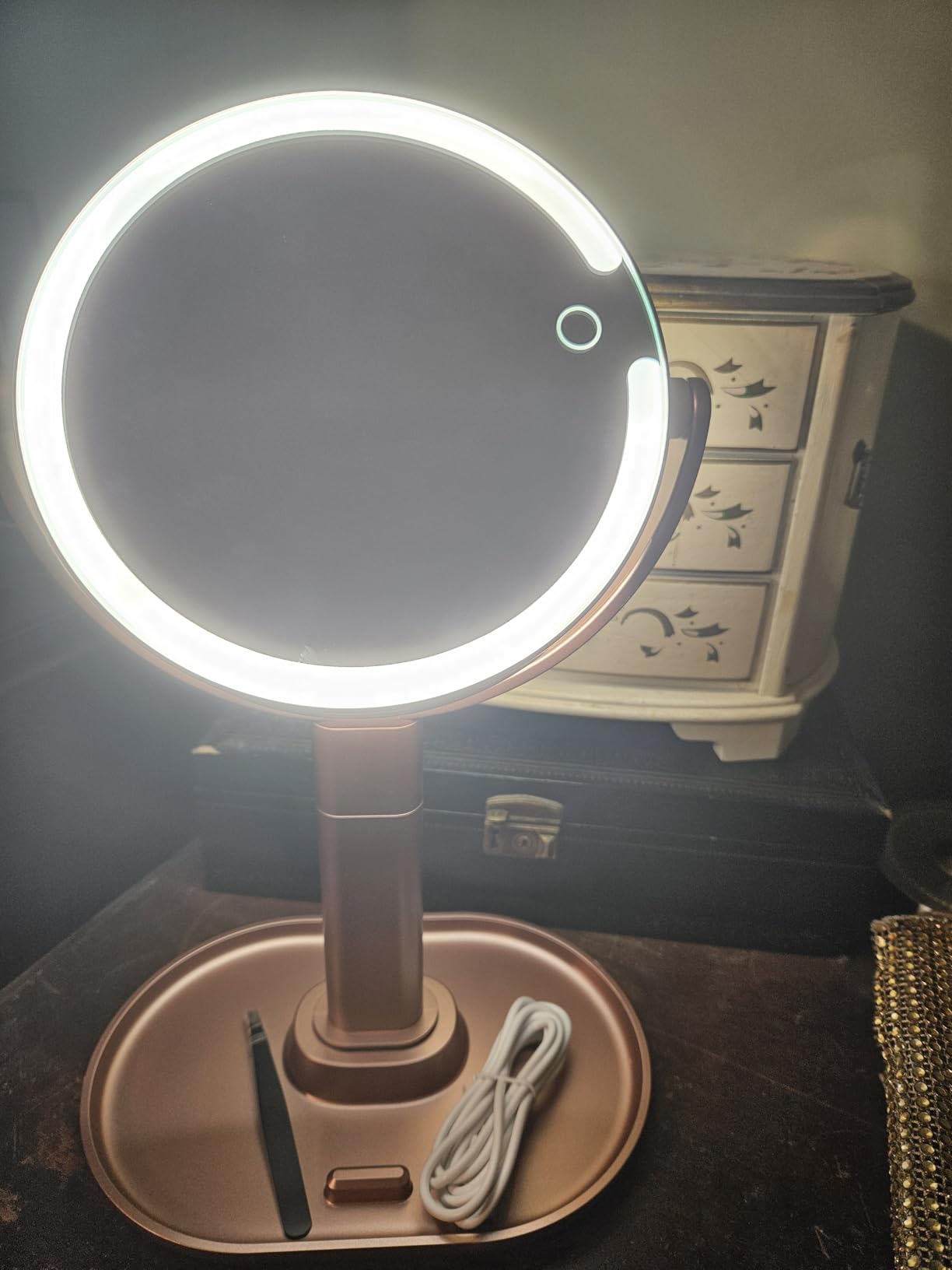 B Beauty Planet Vanity Mirror with Lights, 30X Magnifying Makeup Mirror, 3 Lighting and Adjustable Brightness, Rechargeable 2-Sided Height Adjustable Desk Mirror for Bedroom, Gifts for Women White customer photo 2