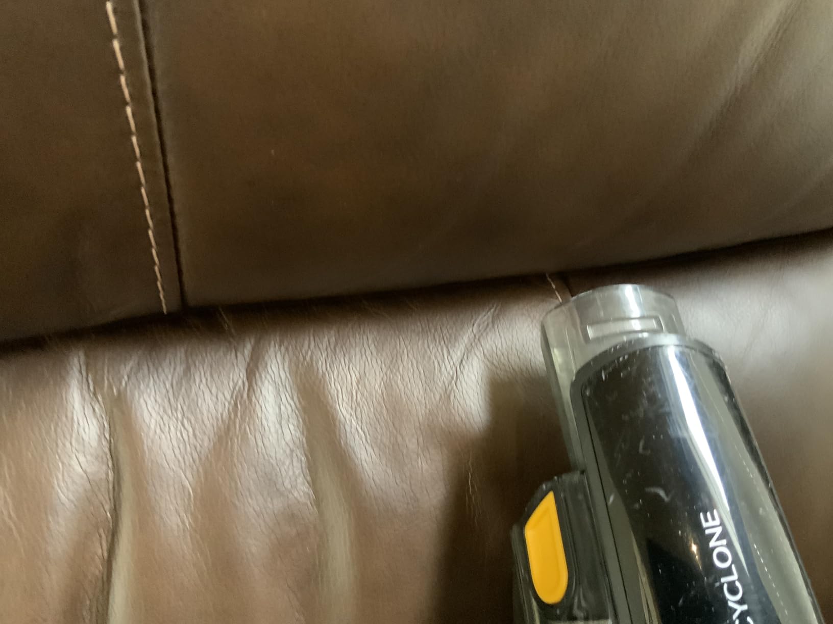 Shark Cyclone PET Handheld Vacuum, Pearl White, AA701 customer photo 2