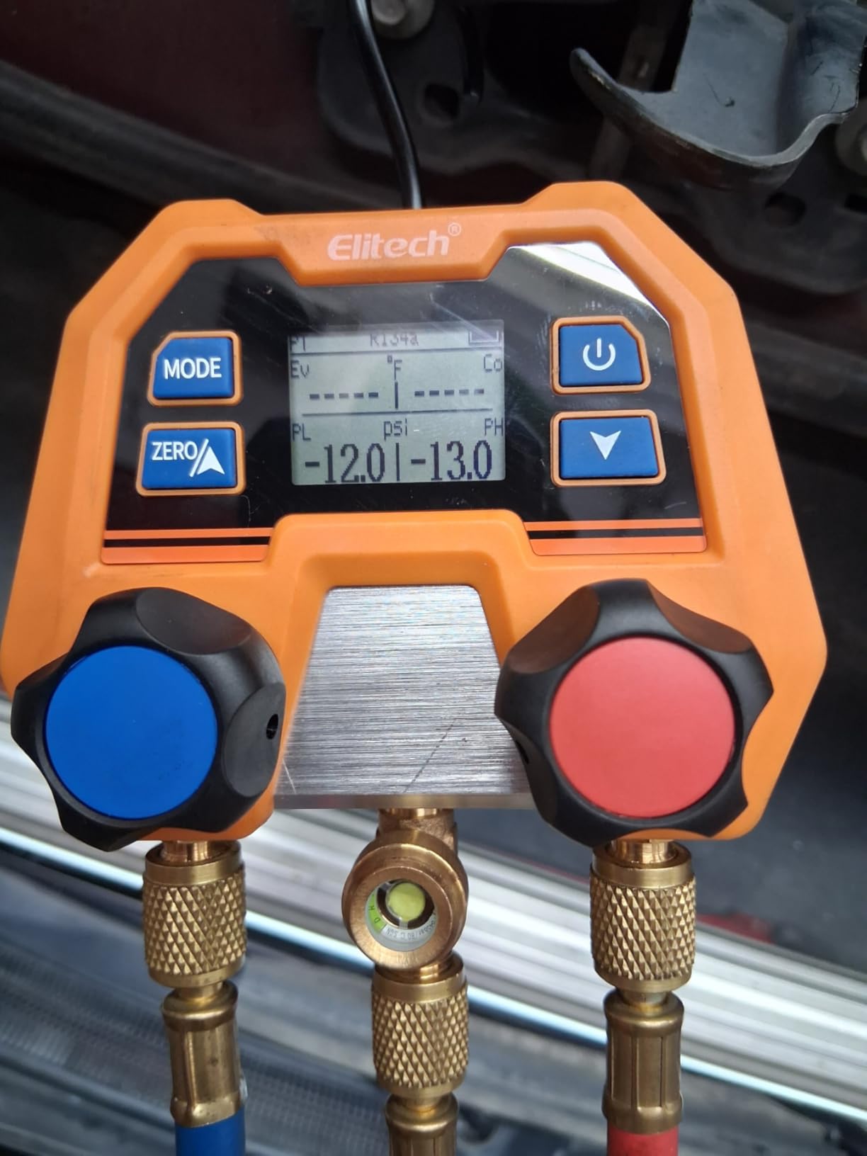 Elitech Digital Refrigerant Manifold Gauge for HVAC, R410A R454B, DMG-2SE | 88 Refrigerants, ±1% FS Accuracy, P/T Calculation, Evap & Cond Temp, Rugged Housing, 1/4