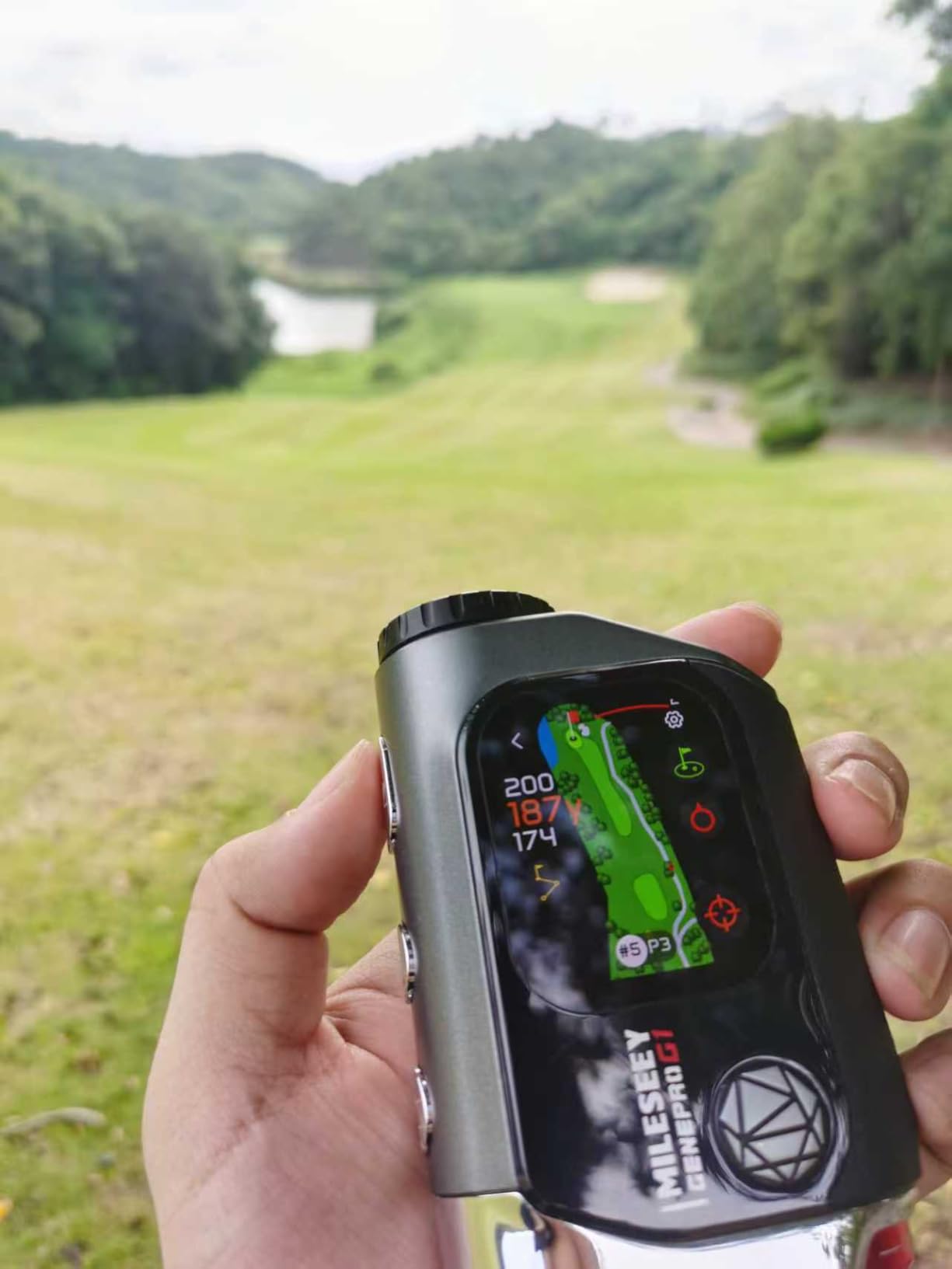 MILESEEY G1 Touchscreen & GPS Rangefinder with 43000+ Built-in Golf Courses customer photo 2