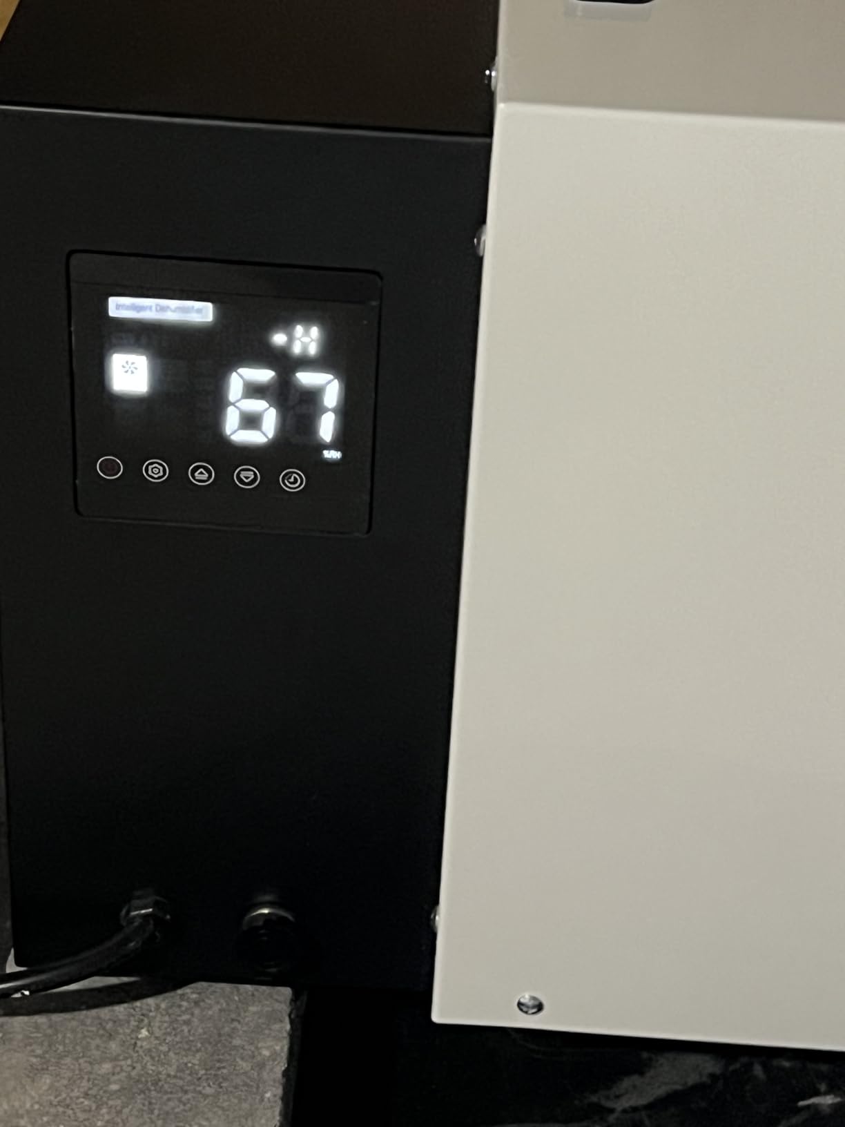 Waykar 125 Pint Crawl Space Dehumidifier with Pump & Drain Hose for Basements, Commercial & Water Damage Spaces up to 6500 Sq. Ft., Compact, Strong Dehumidification, 5-Year Quality Coverage customer photo 2