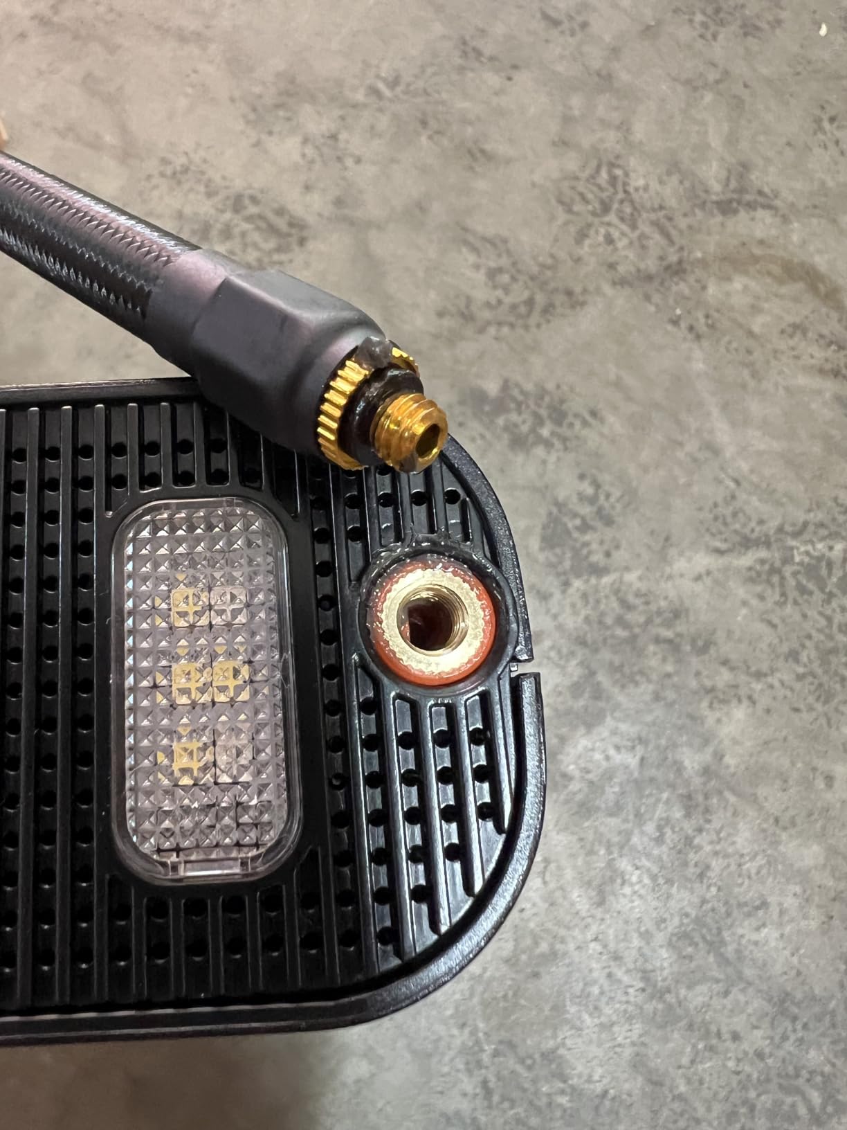 Tire Inflator Portable Air Compressor, Cordless Tire Inflator customer photo 2