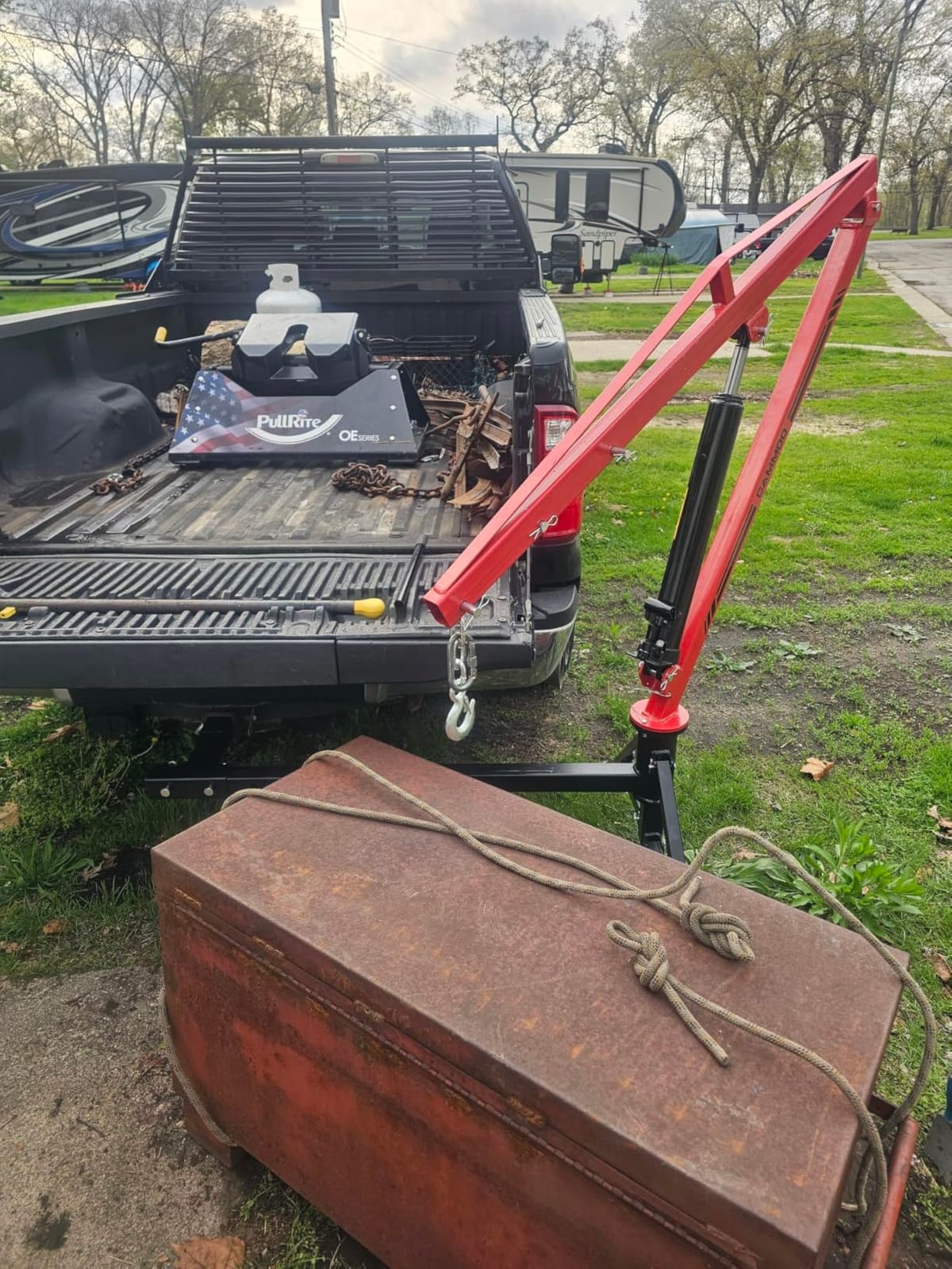 CAMMOO Truck Crane, 1000 lb Receiver Hitch Hydraulic 360 Swivel, Yellow customer photo 2