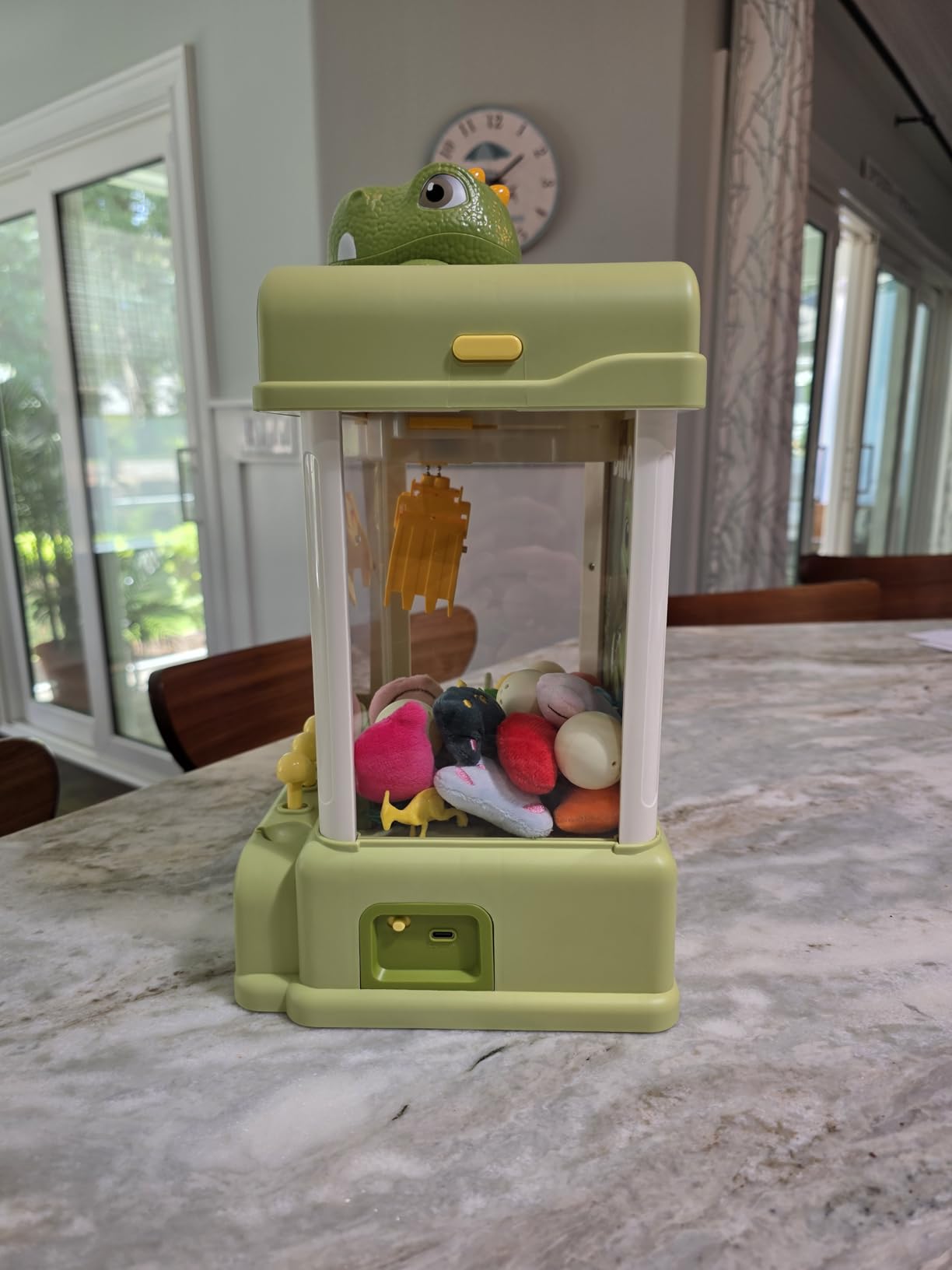 STACTCUTE 78PCS Large Dinosaur Claw Machine for Kids, No Assembly Required customer photo 1