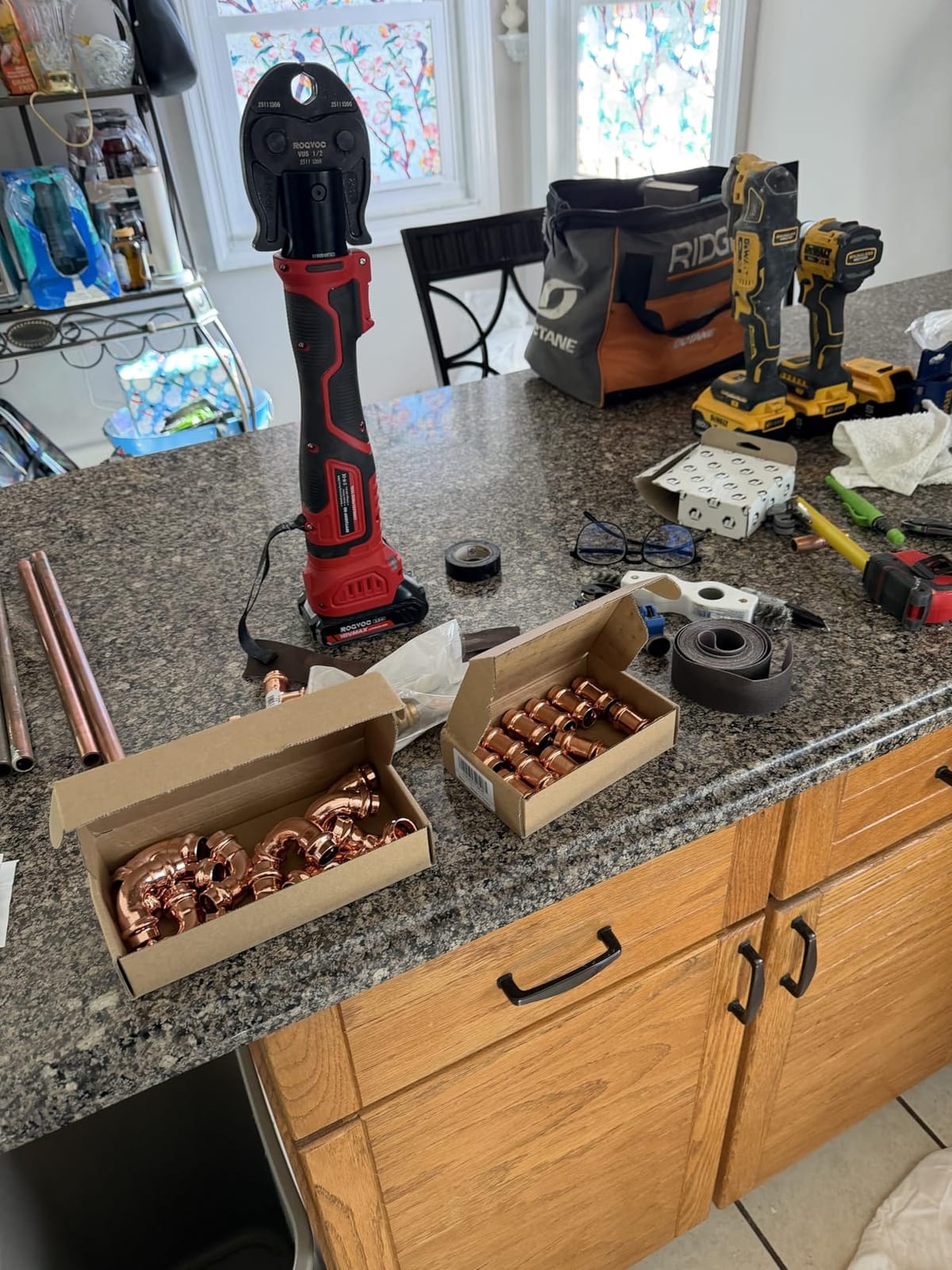 ProPress Tool, 18V Copper Pipe Crimper with 3 VUS Jaws | Includes 1/2, 3/4 and 1 inch jaws, two 2 Ah batteries, fast charger and carrying case customer photo 2