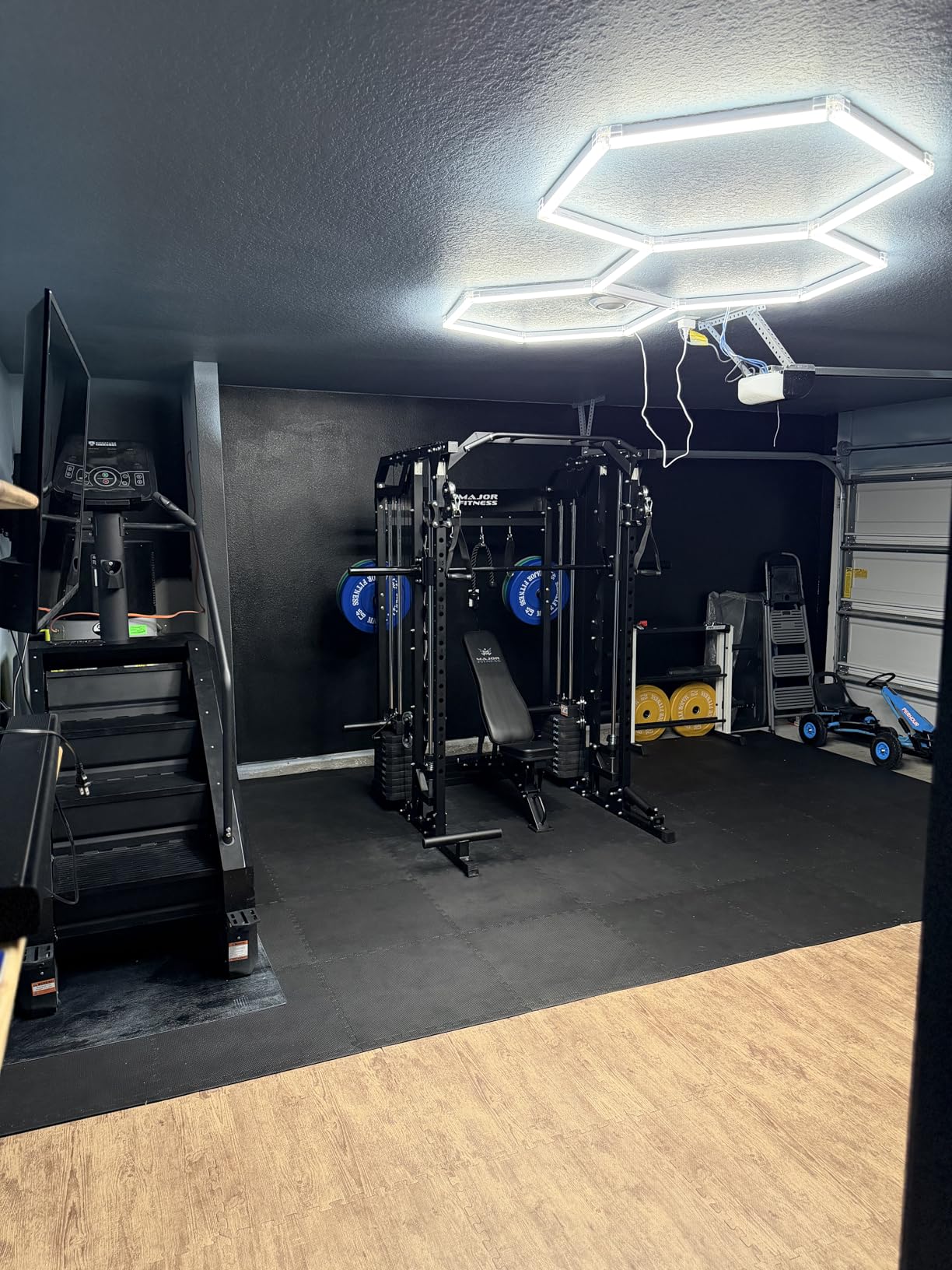 Major Fitness Drone2 Advanced Training Smith Machines- All-in-One Home Gym Squat Rack with Aluminum Pulley Set, Weight Bar, Dual LAT Pull-Down Systems & Cable Crossover Machine for Full-Body Workouts customer photo 2