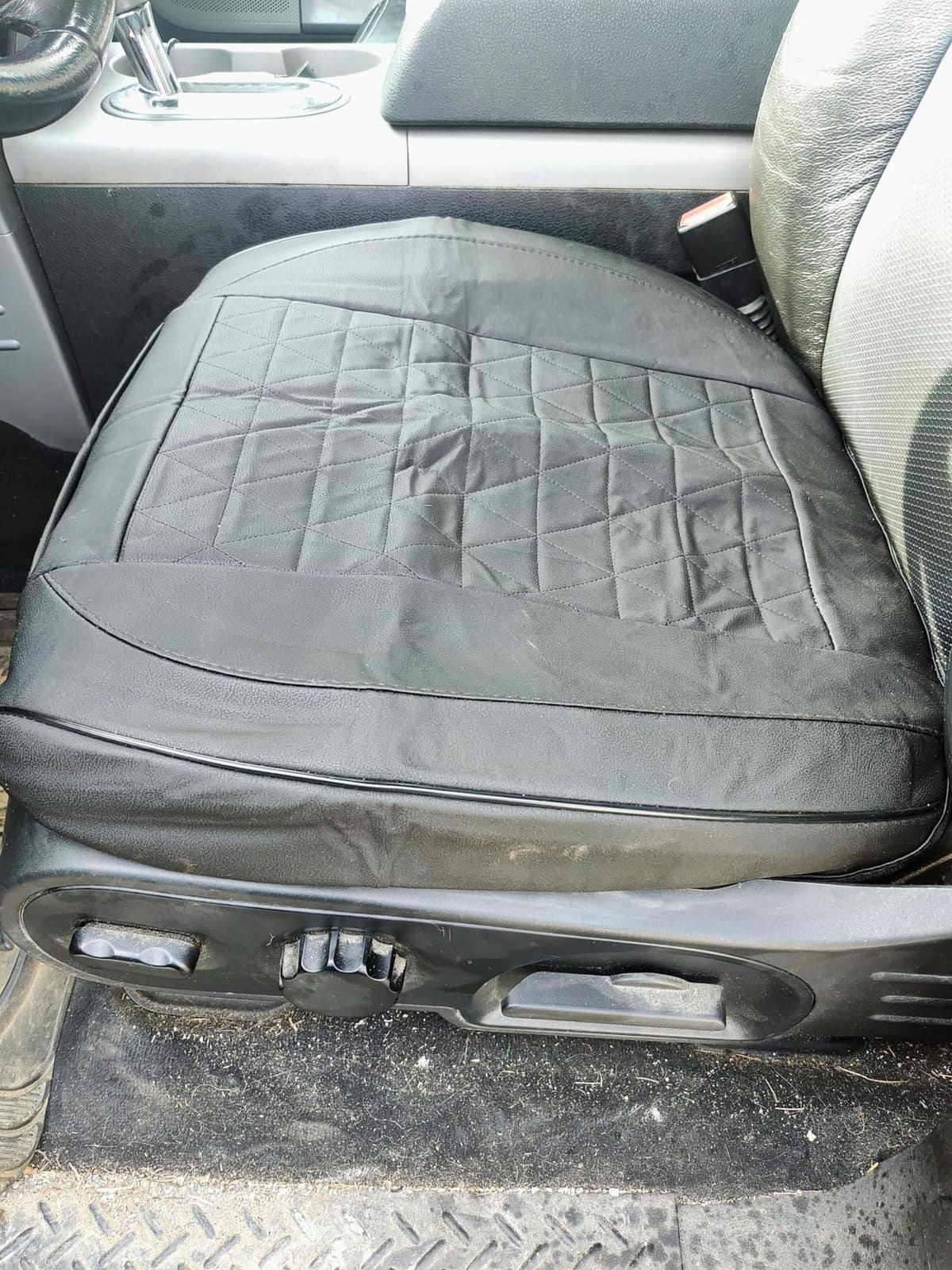 Luxury Faux Leather Car Seat Cover, Car Seats Cushion, Beige customer photo 1
