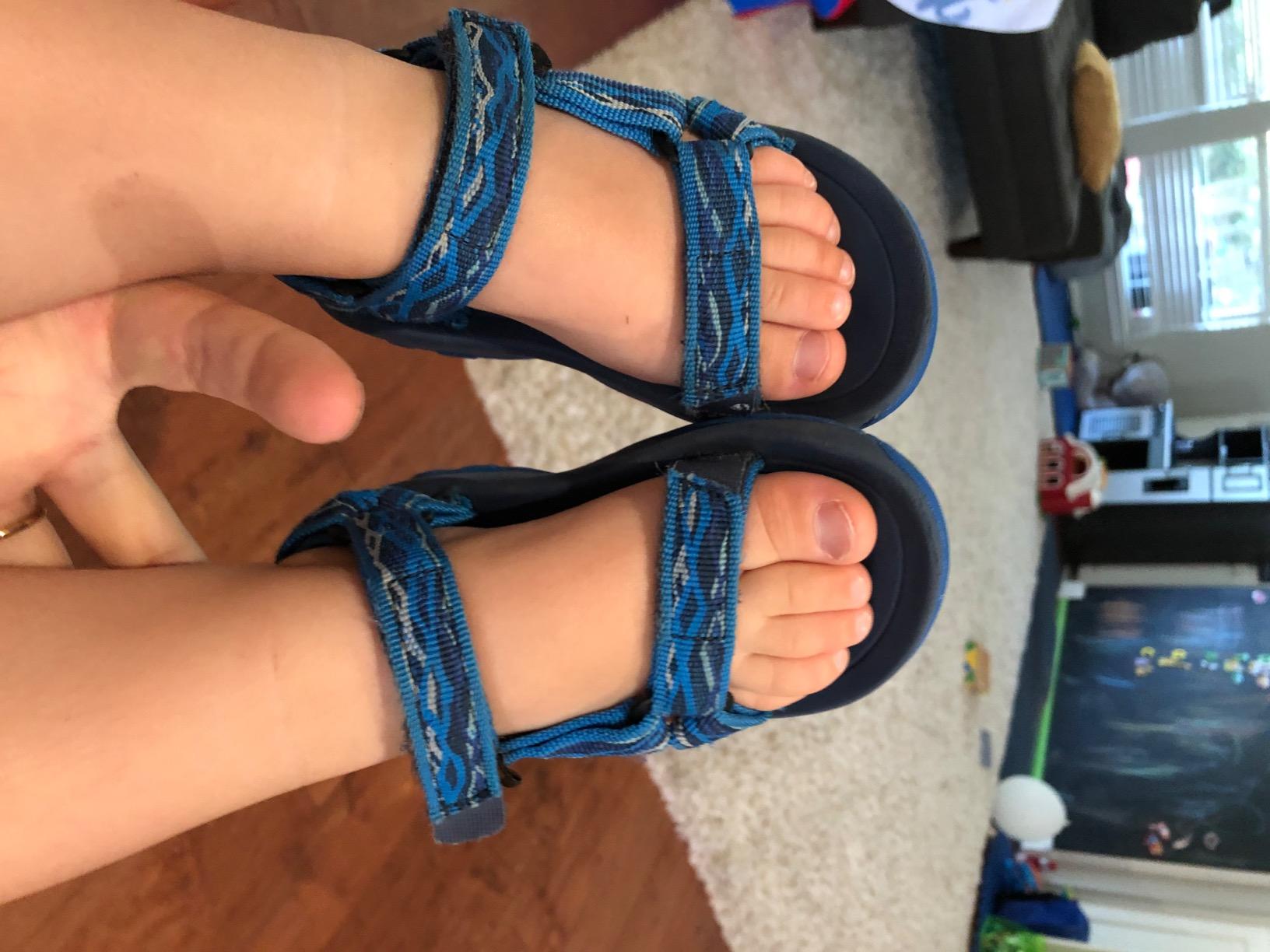 Teva Kids' Hurricane XLT2 Sandal customer photo 1