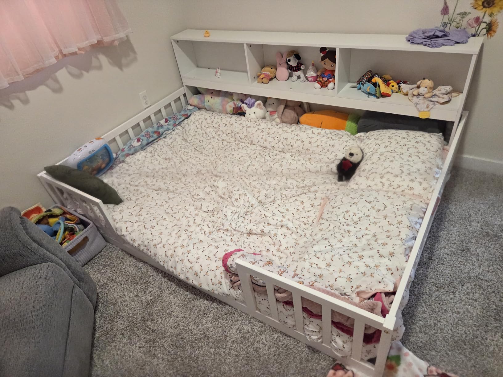 GIANTEX Twin Floor Bed with Fence for Kids, Wooden Montessori Bed Frame with Lockable Door & Guardrails, Low Floor Beds for Kids, Boys, Girls, No Box Spring Needed, Without Wood Slats, White customer photo 1