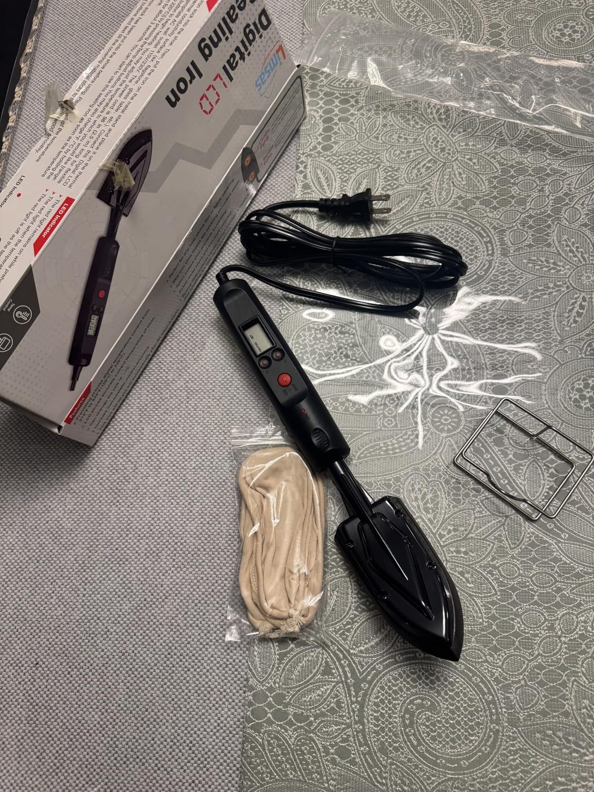 Edge Banding Iron with LCD Display, Adjustable 212-428F (100-220C), Metal Stand, 98 in Power Cord, 3 Replaceable Socks, Precision Control Sealing Iron for Furniture Edges & Models customer photo 1
