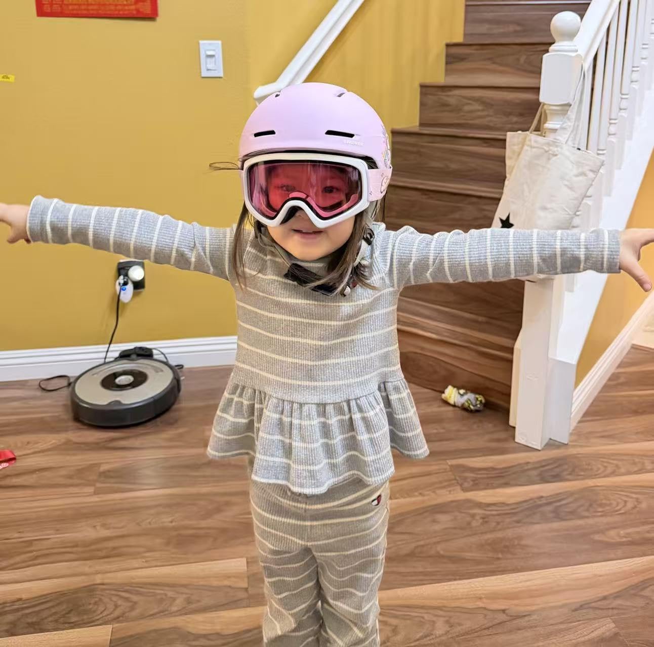 SNOWER Kids Ski Helmet with OTG Ski Goggles Snow/Snowboard Helmet customer photo 2