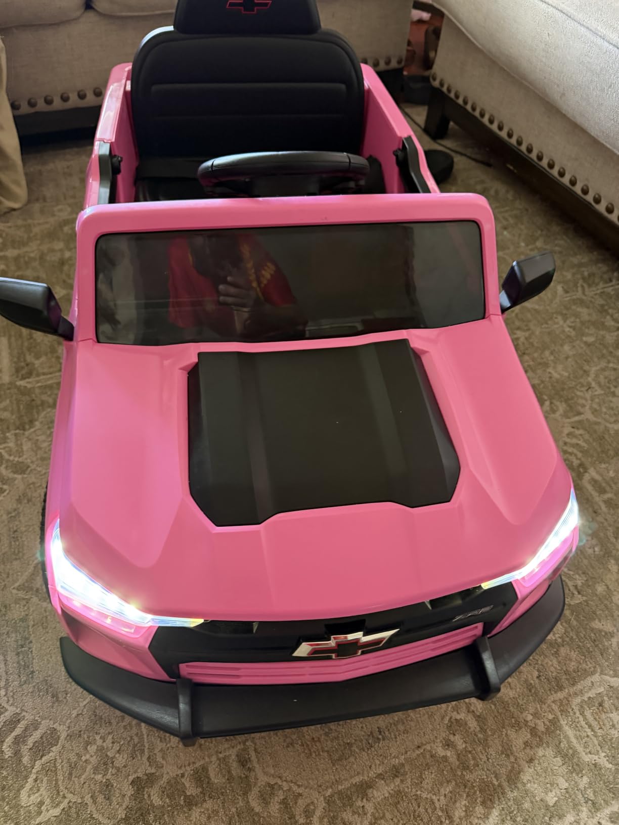 Winado 12V Licensed Chevrolet Colorado Electric Ride on Car, Black customer photo 1