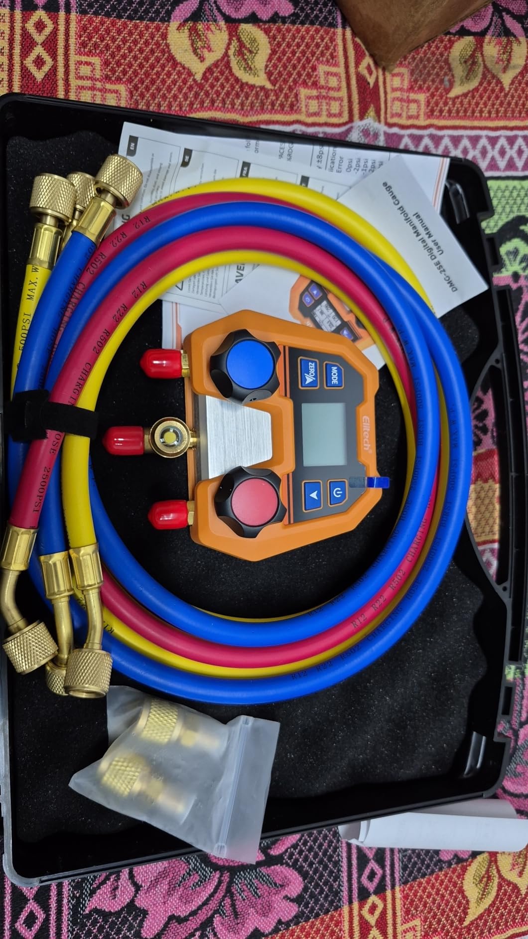 Elitech HVAC Digital Manifold Gauge Set DMG-2SE with Hoses & R410A Adapters | 88 Refrigerants, ±1% FS Accuracy, P/T Calculation, Evap & Cond Temp, HVAC/R & Automotive AC Applications customer photo 1