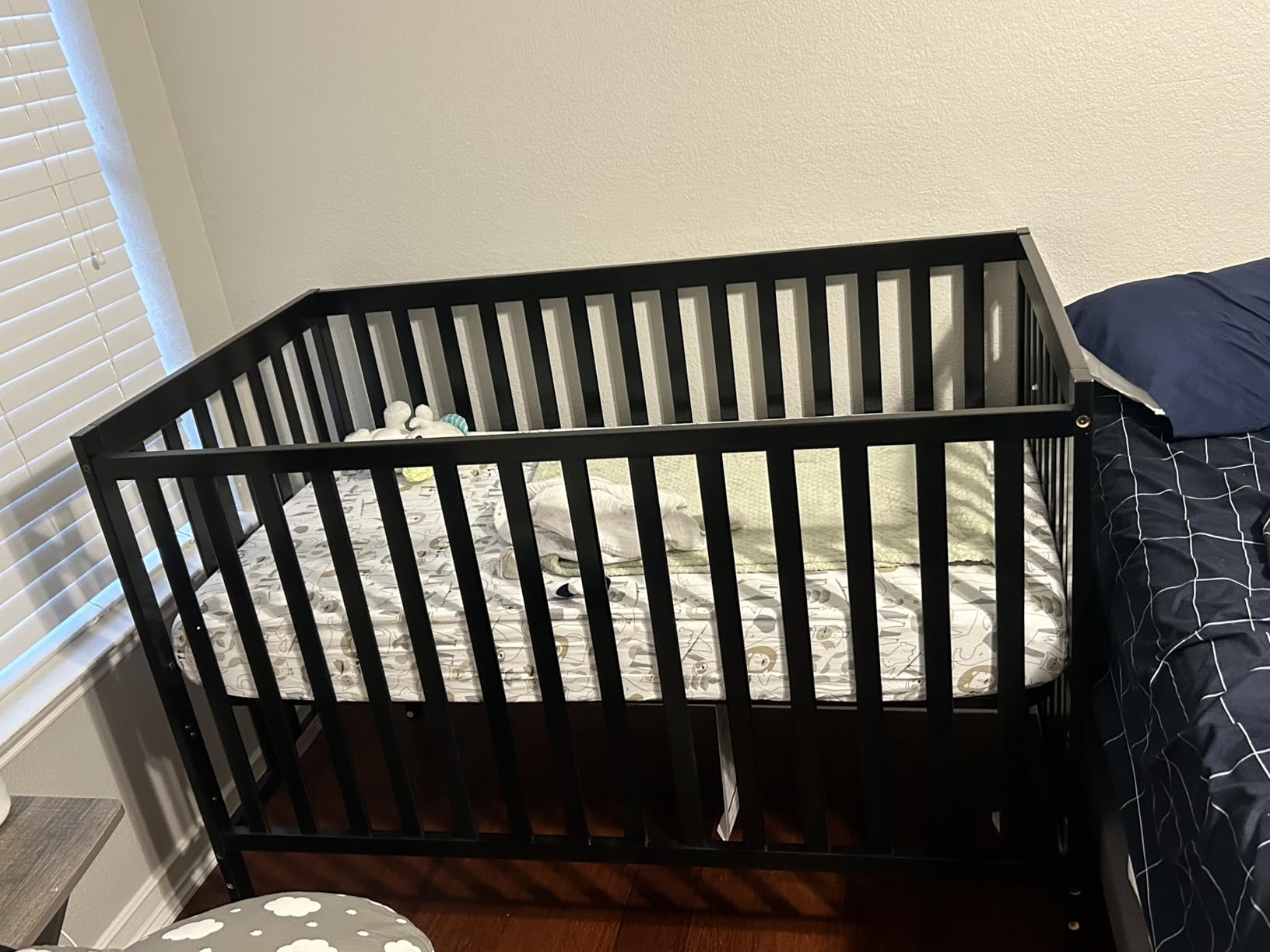 Dream On Me Synergy 5-in-1 Convertible Full Size Baby Crib, Baltic Amber customer photo 2