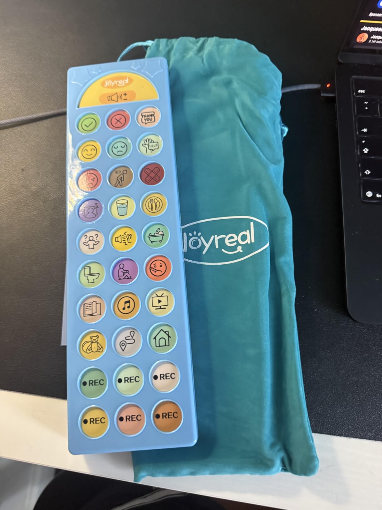 Joyreal AAC Device for Autism, Non Verbal Communication Tools for Speech Therapy & Stroke Rehab. Autism Talking Aids with 6 Programmable Buttons & Adjustable Volume for Kids & Adults (EN/ES Voice Switch) customer photo 1