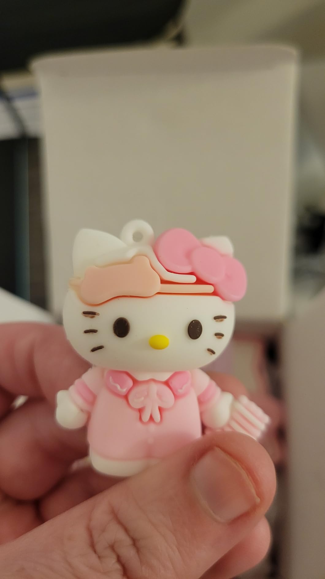 Cartoon Kitty Portable Small Humidifier, USB Personal Desktop Humidifier, suitable for cars, offices, bedrooms, ambient decoration, holiday gifts, ultra-quiet. (Pink) customer photo 1