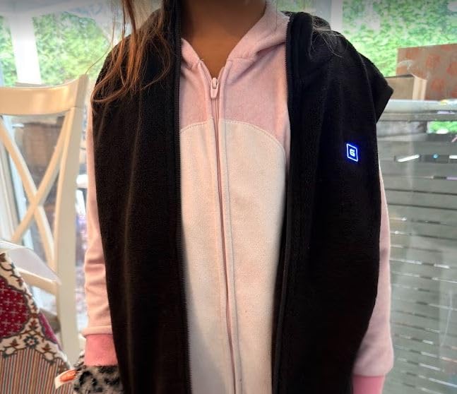 Glaais Kids Heated Vest with 7.4V 12000mAh Battery Pack Included, Boys Girls Lightweight Electric Fleece Heated Vests customer photo 1