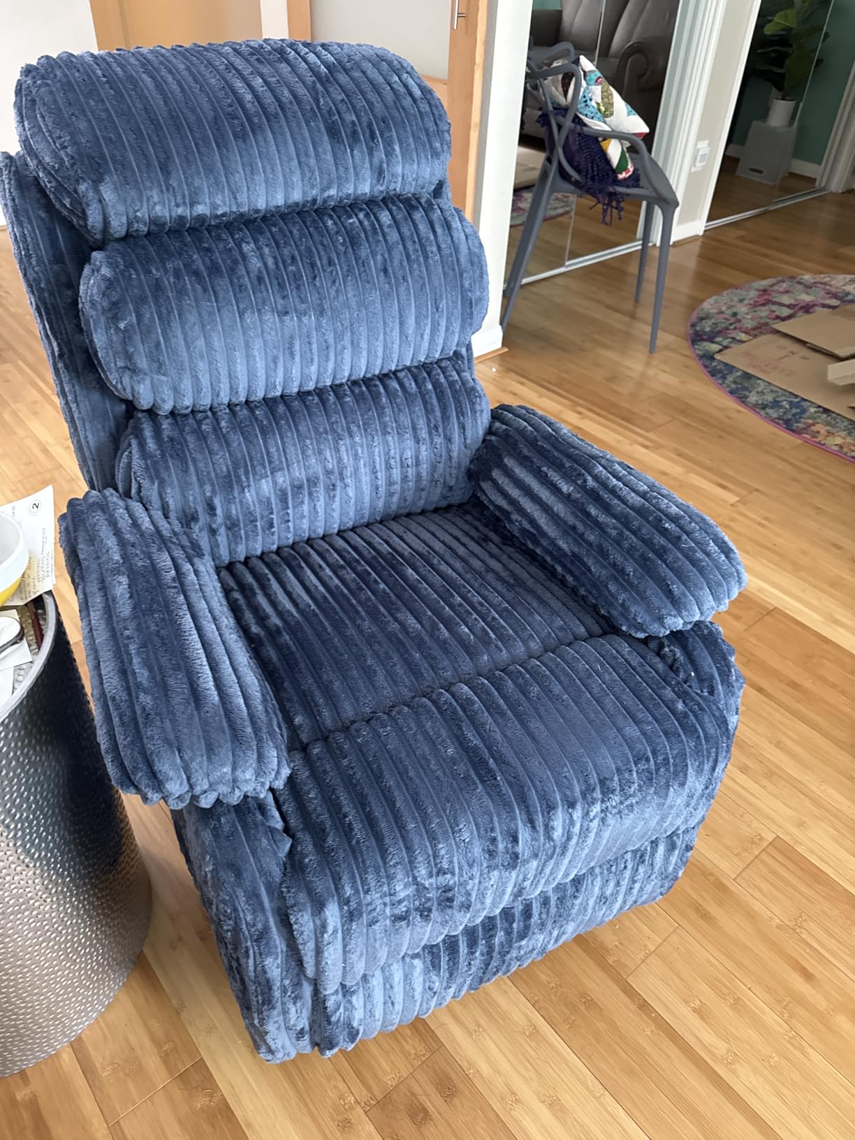 Adult 360° Rocking Recliner Chair,Nursery Rocker Reclining Chair with Side Pocket, a Comfy upholstered Single Sofa Armchair. Suitable for Living Room, Bedroom Nursing use, Velvet Fabric in Beige customer photo 1