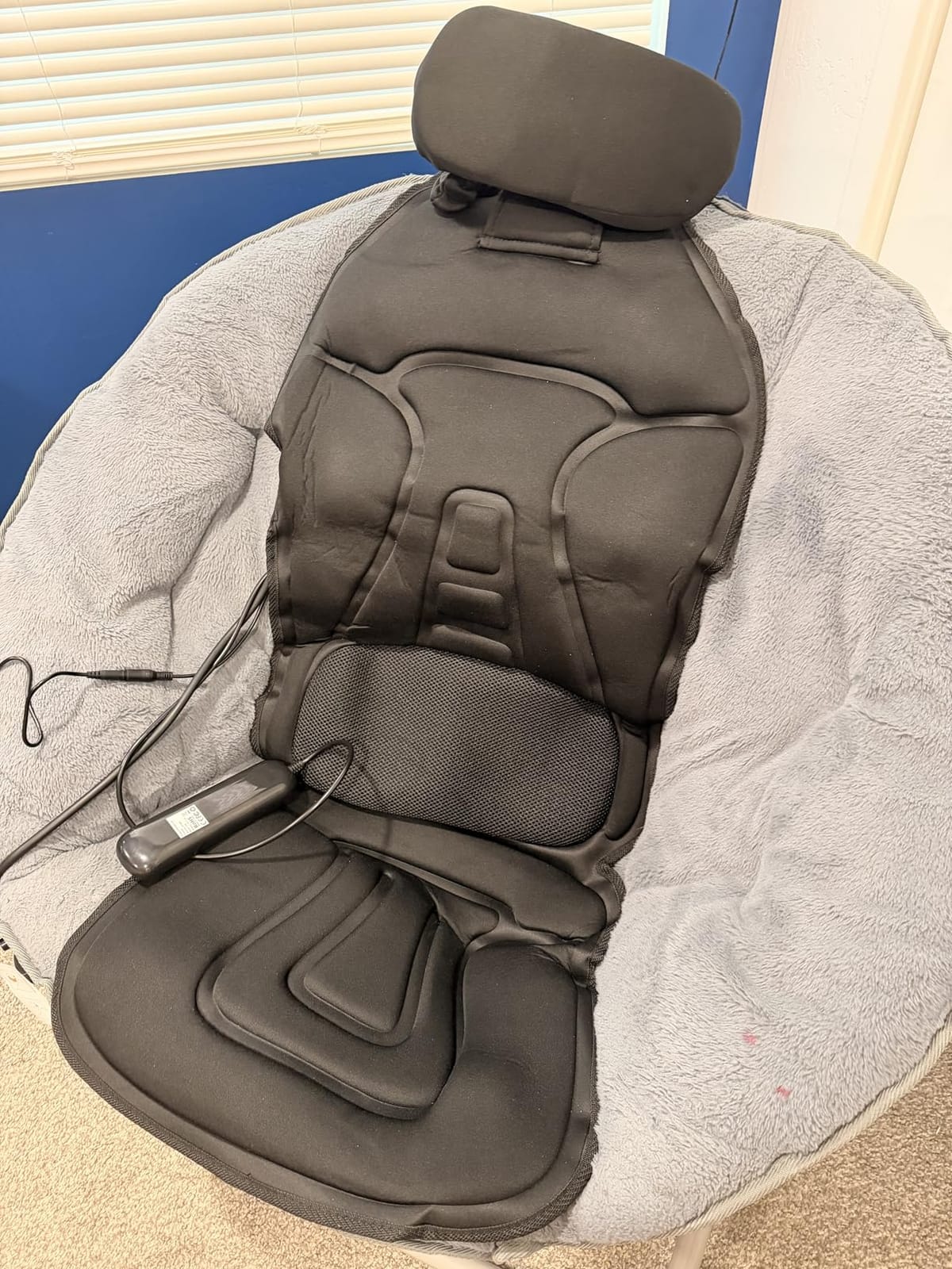 Chair Massager Pad with Heat & Cooling, Vibrating Back Massager with Adjustable Neck Support for Office Chair, Recliner & Home customer photo 2