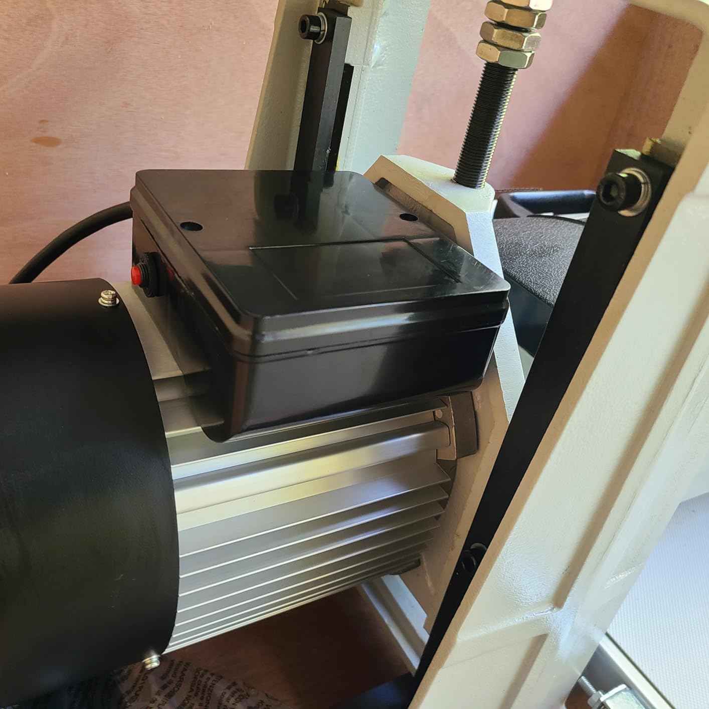 VEVOR 16-Inch Drum Sander with Stand & Extension Tables, 1.5HP 1720RPM Dual Motor customer photo 1