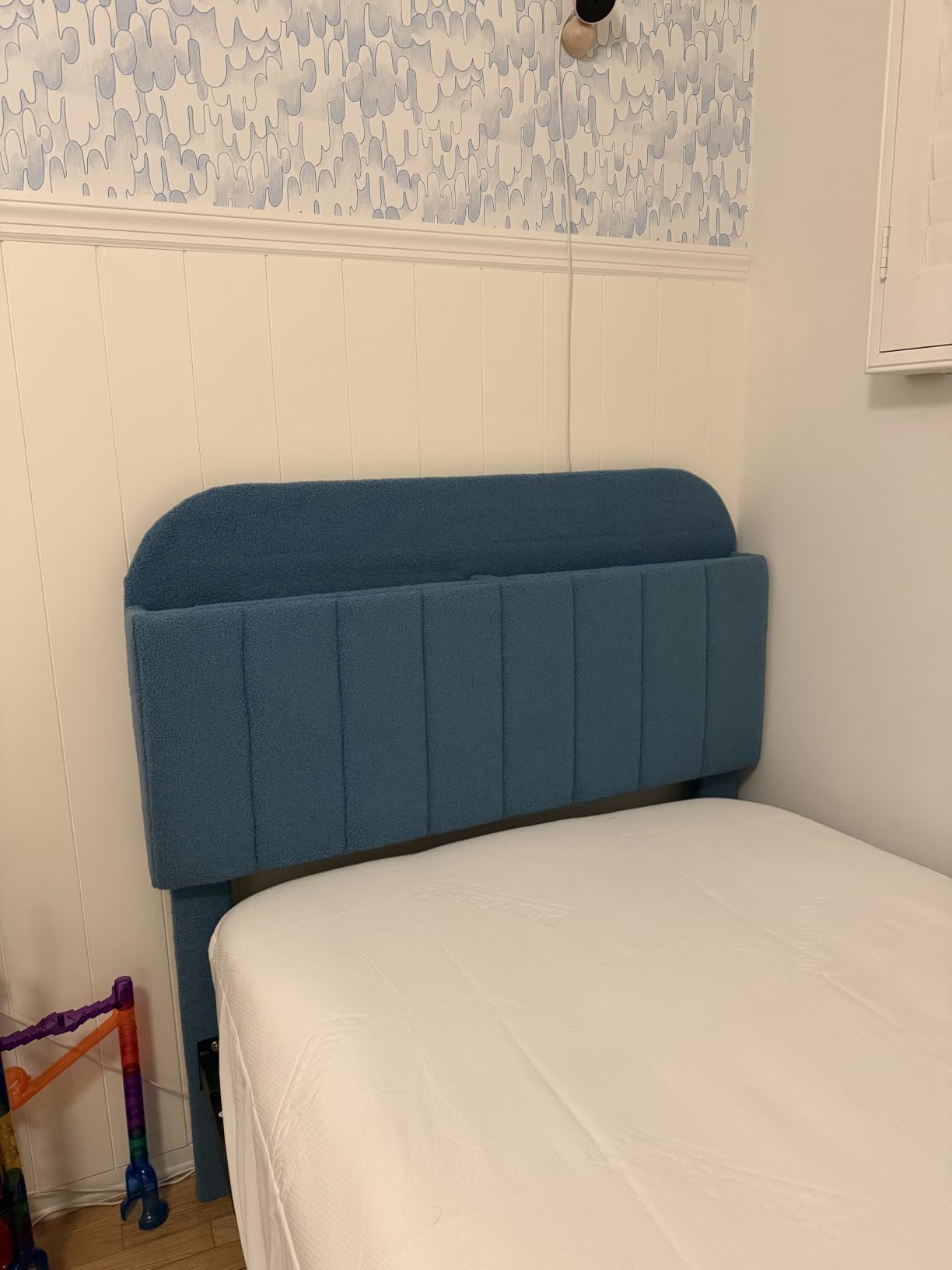 GarveeHome Twin Bed Frame, Platform Bed with Storage Headboard & Drawers customer photo 2