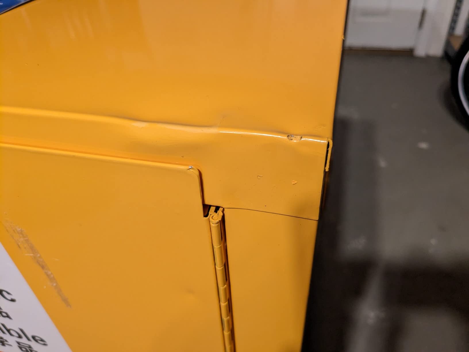 VEVOR Flammable Cabinet 17