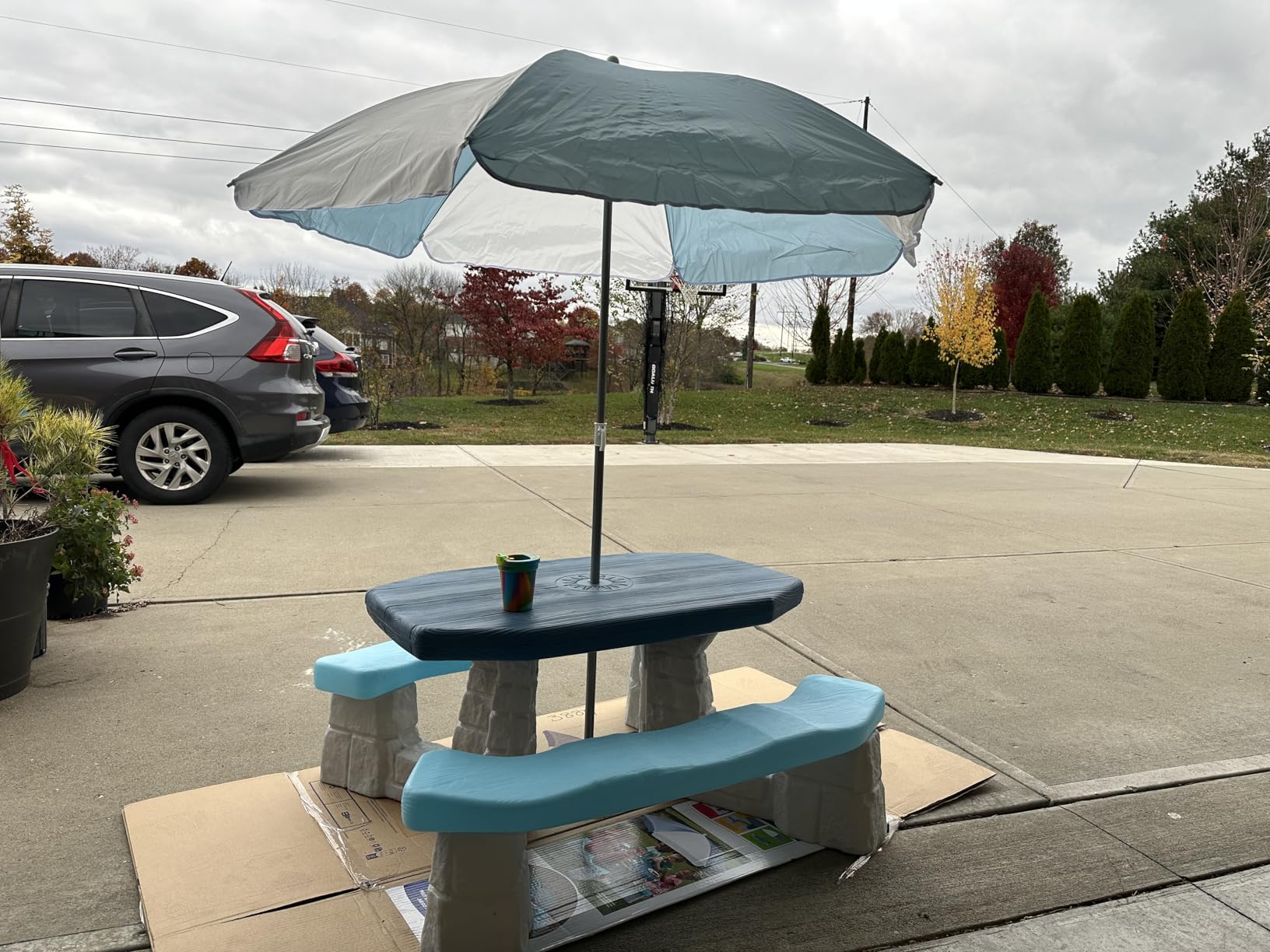 Step2 Sun and Fun Picnic Table with Umbrella for Kids, Outdoor Table and Bench Set, Seats 4, Ages 3+ Years customer photo 1