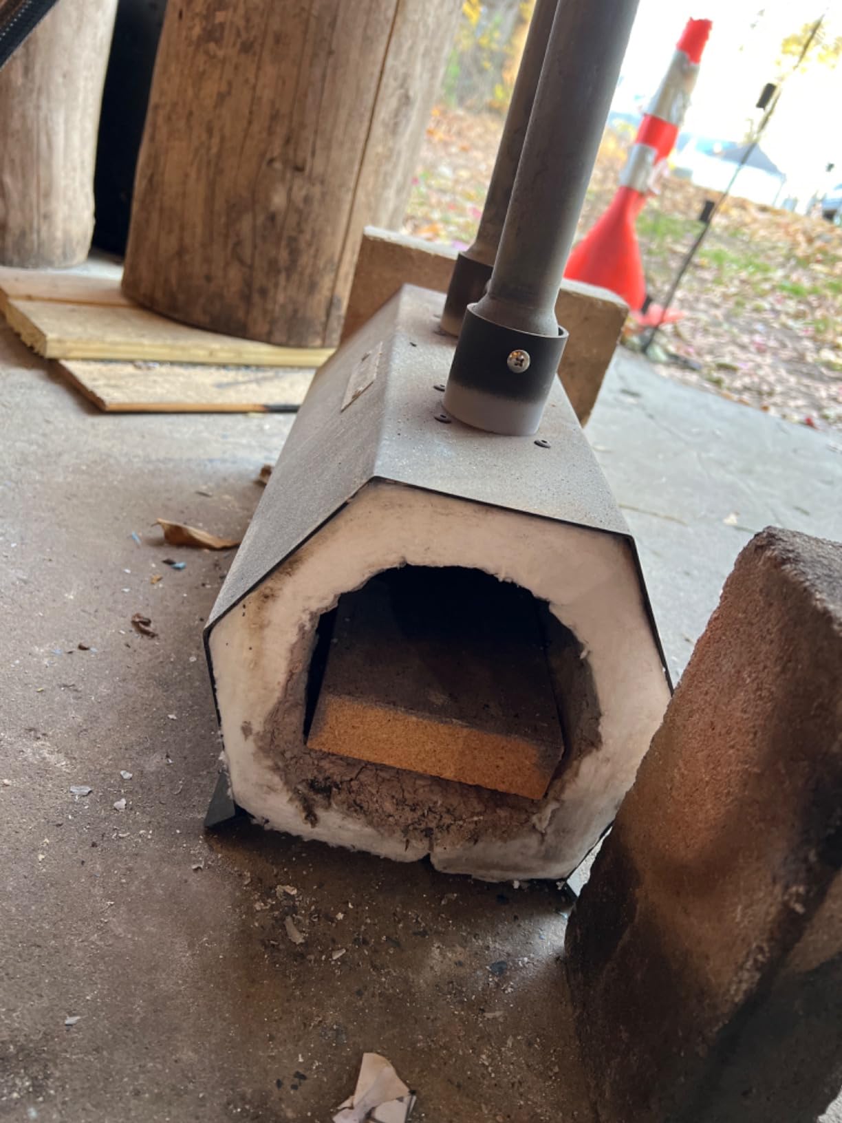 VEVOR Portable Propane Forge, 3 Burners, 2600℉ Tool and Knife Making Blacksmithing Farrier Forge, Large Capacity Hexagon, Cold-Rolled Steel Gas Forging Tools and Equipment, Use for Metal Forging customer photo 2