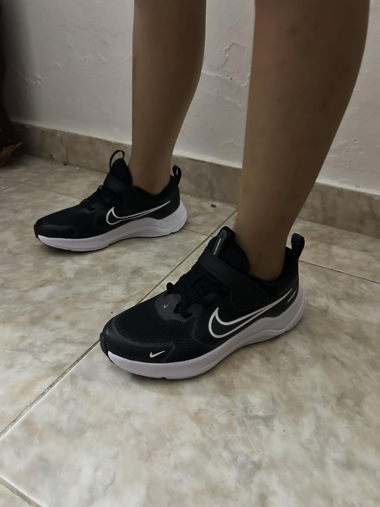 Nike Unisex Kids' Cosmic Runner Running Shoes - Boys Girls Toddlers & Baby Sneakers customer photo 2