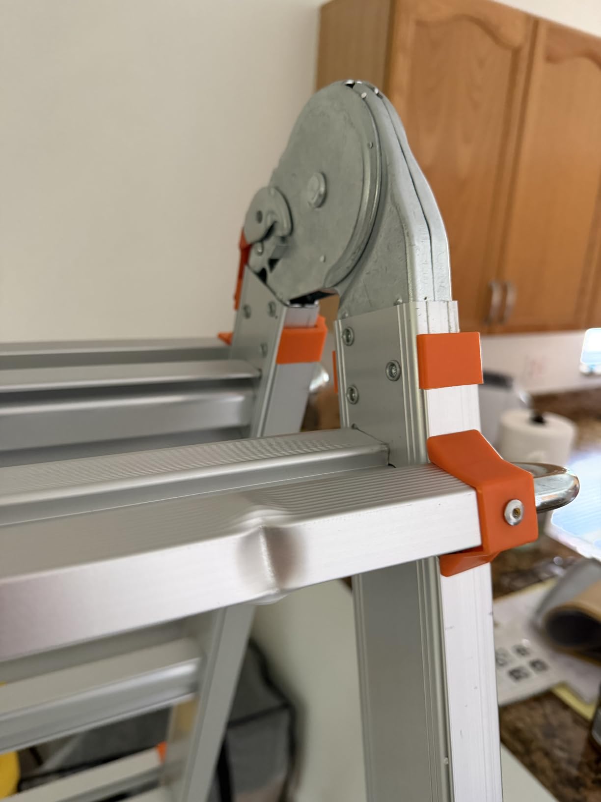 LEVELEVE Multi Position 4 Step Ladder, 14FT Extension Ladder with Stabilizer Bar & Wheels, 330 lbs Security Load A Frame Ladder for Stairs Home Indoor Outdoor Roof customer photo 1