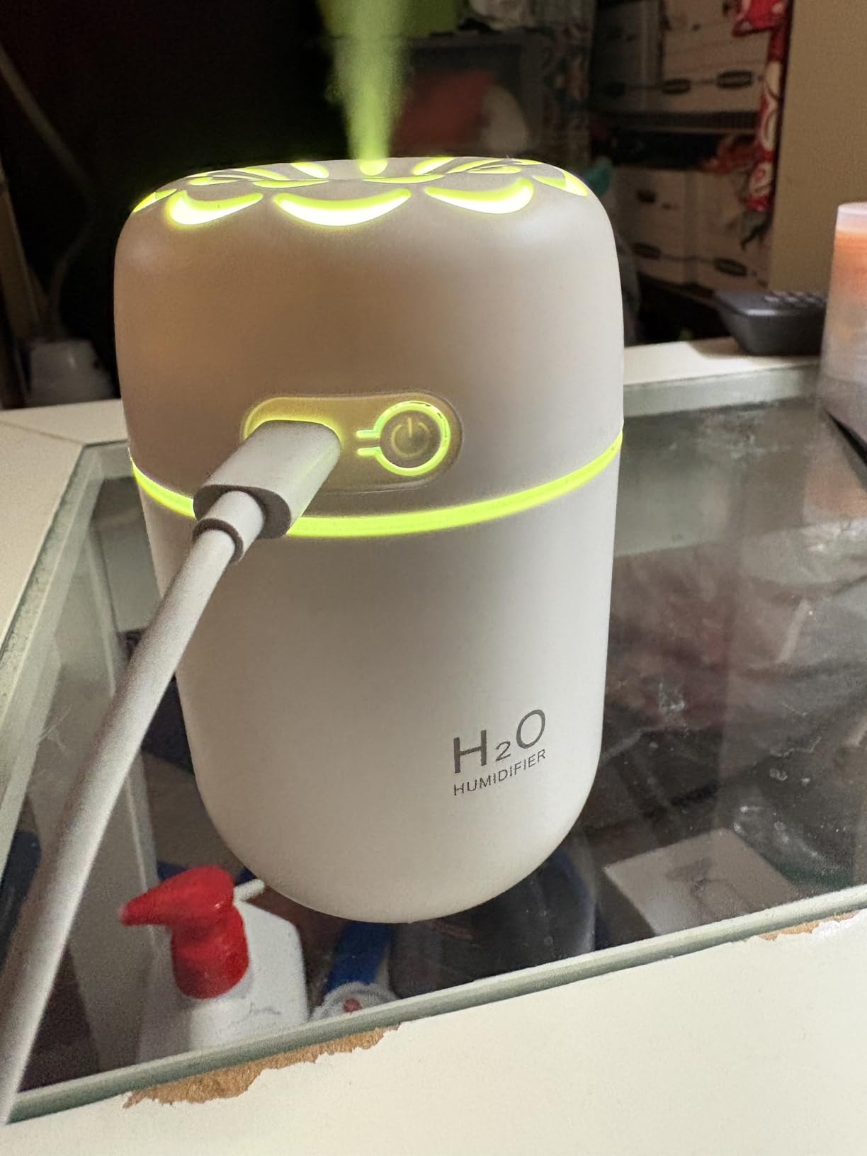 Portable Colorful Cool Mini Humidifier, USB Personal Desktop Humidifier,. Perfect for Bedroom, Office & Car(300ml, White) customer photo 2
